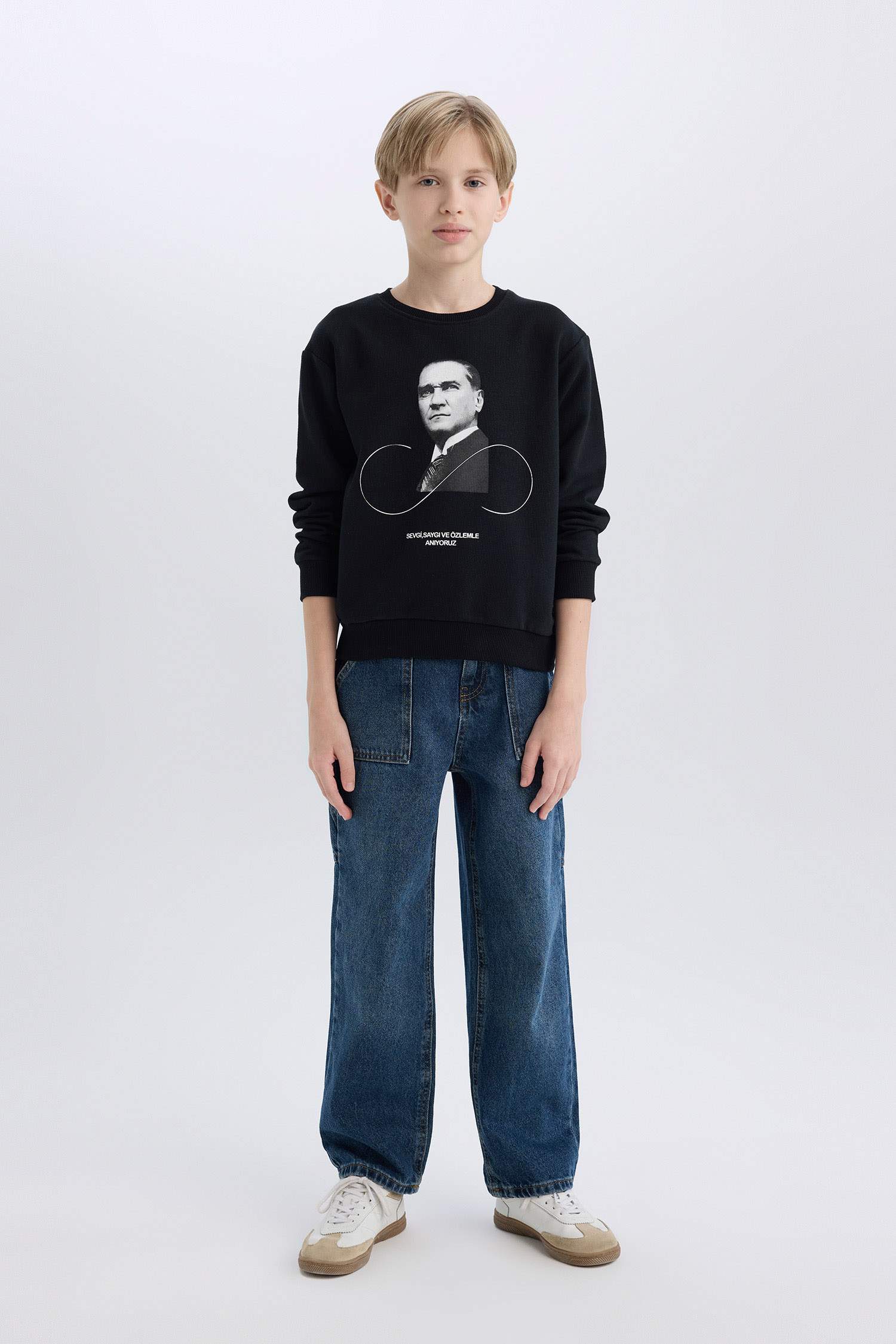 Erkek Çocuk Bisiklet Yaka Atatürk Baskılı Sweatshirt