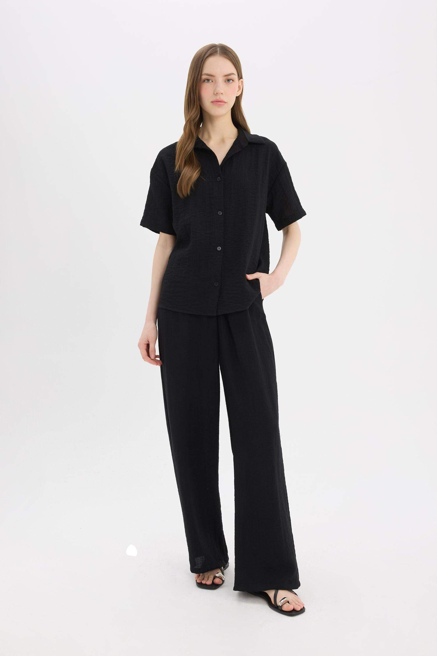 Pantalon large à taille normale avec poches