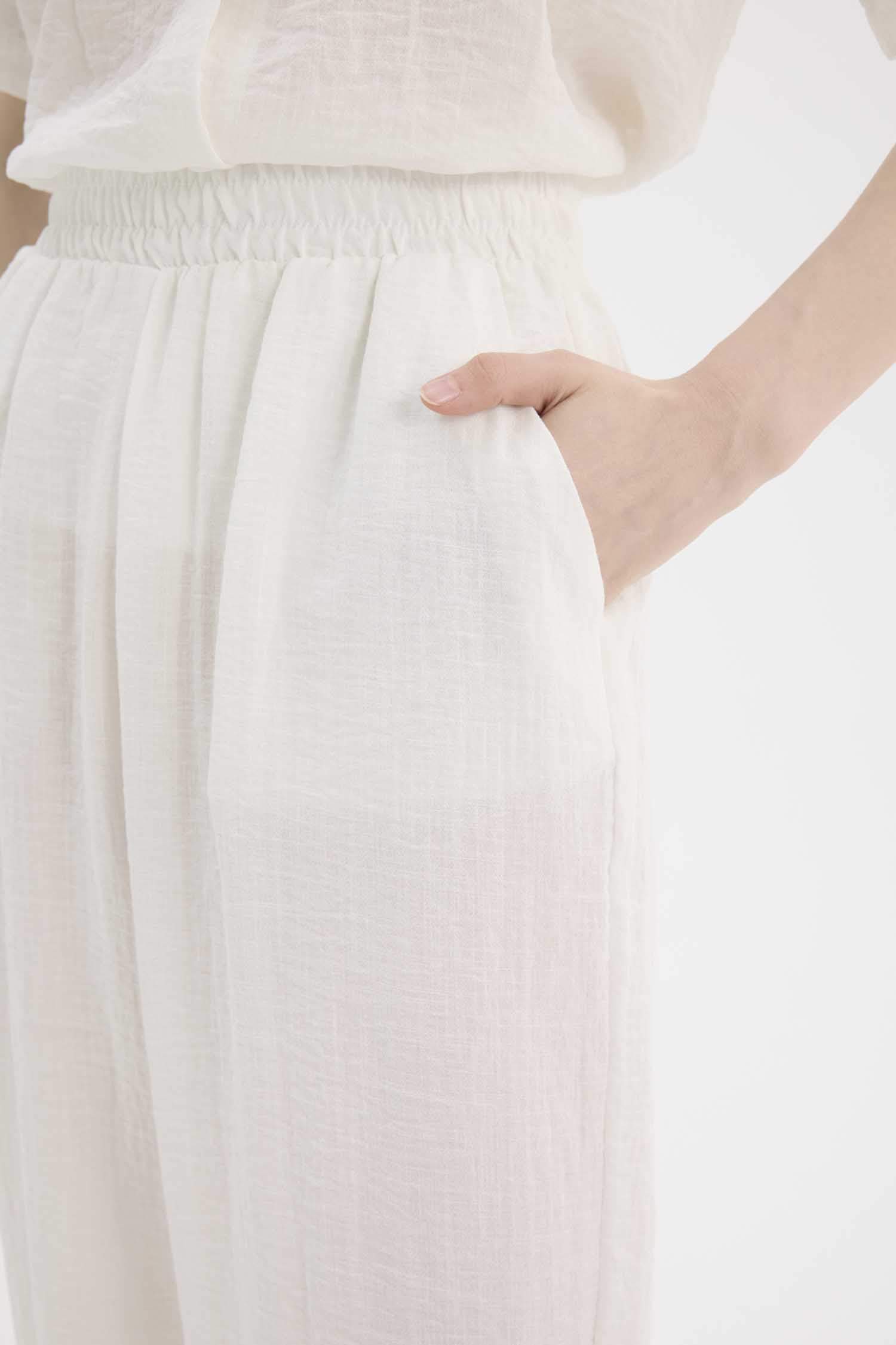 Pantalon large taille normale avec poches doublées à coupe standard