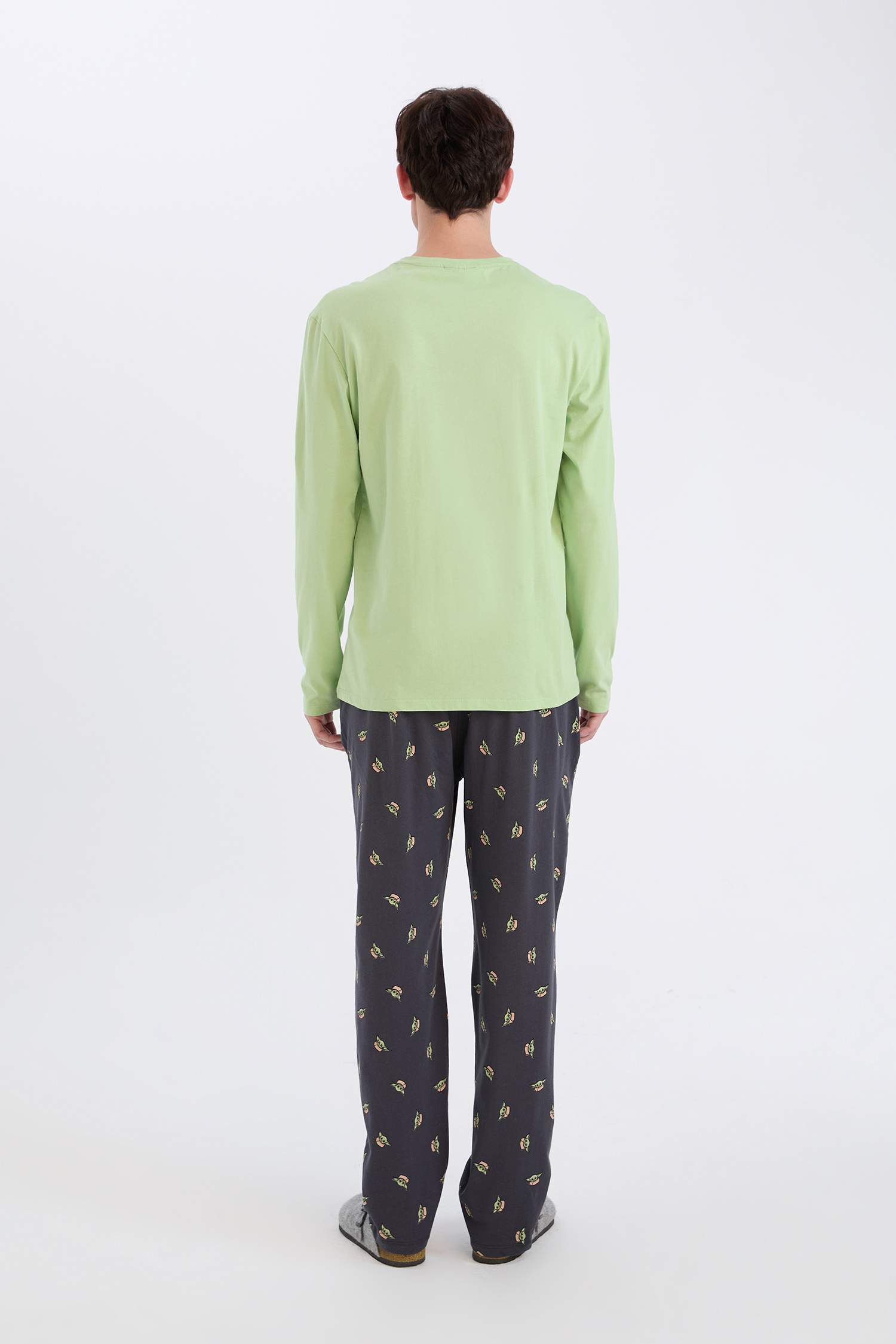 Star Wars-Mandalorian Pijama Takımı Regular Fit Uzun Kollu Üst Beli Lastikli Uzun Alt