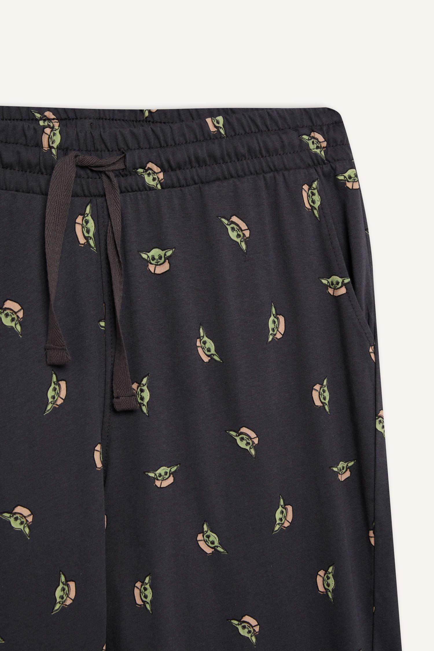 Star Wars-Mandalorian Pijama Takımı Regular Fit Uzun Kollu Üst Beli Lastikli Uzun Alt