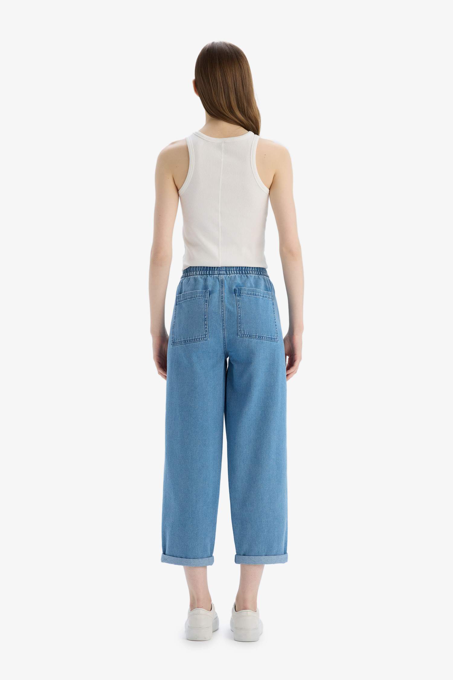 Jean long à taille haute et jambes droites Coupe carotte