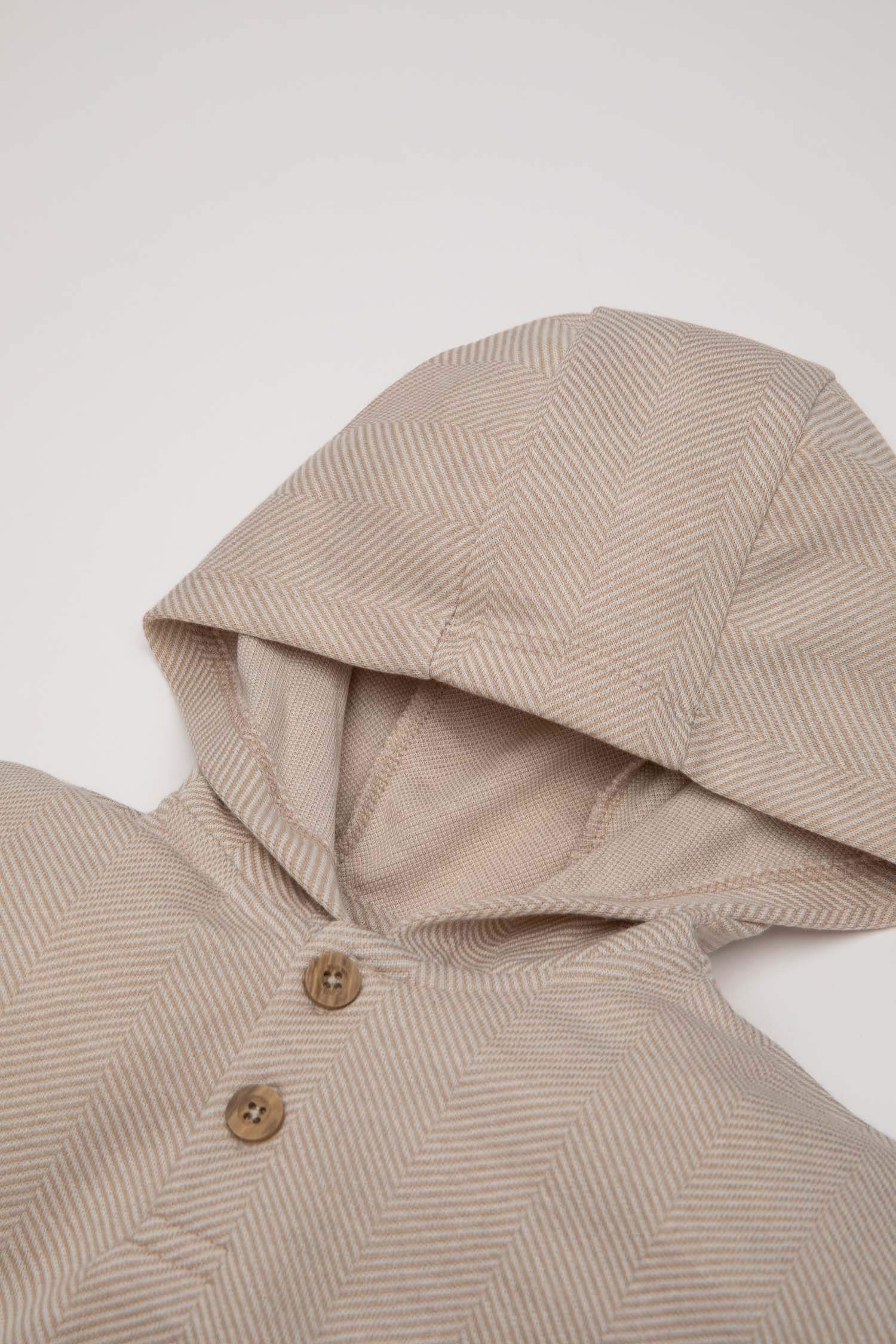 Erkek Bebek Kapüşonlu Etiket Baskılı Düğmeli Sweatshirt