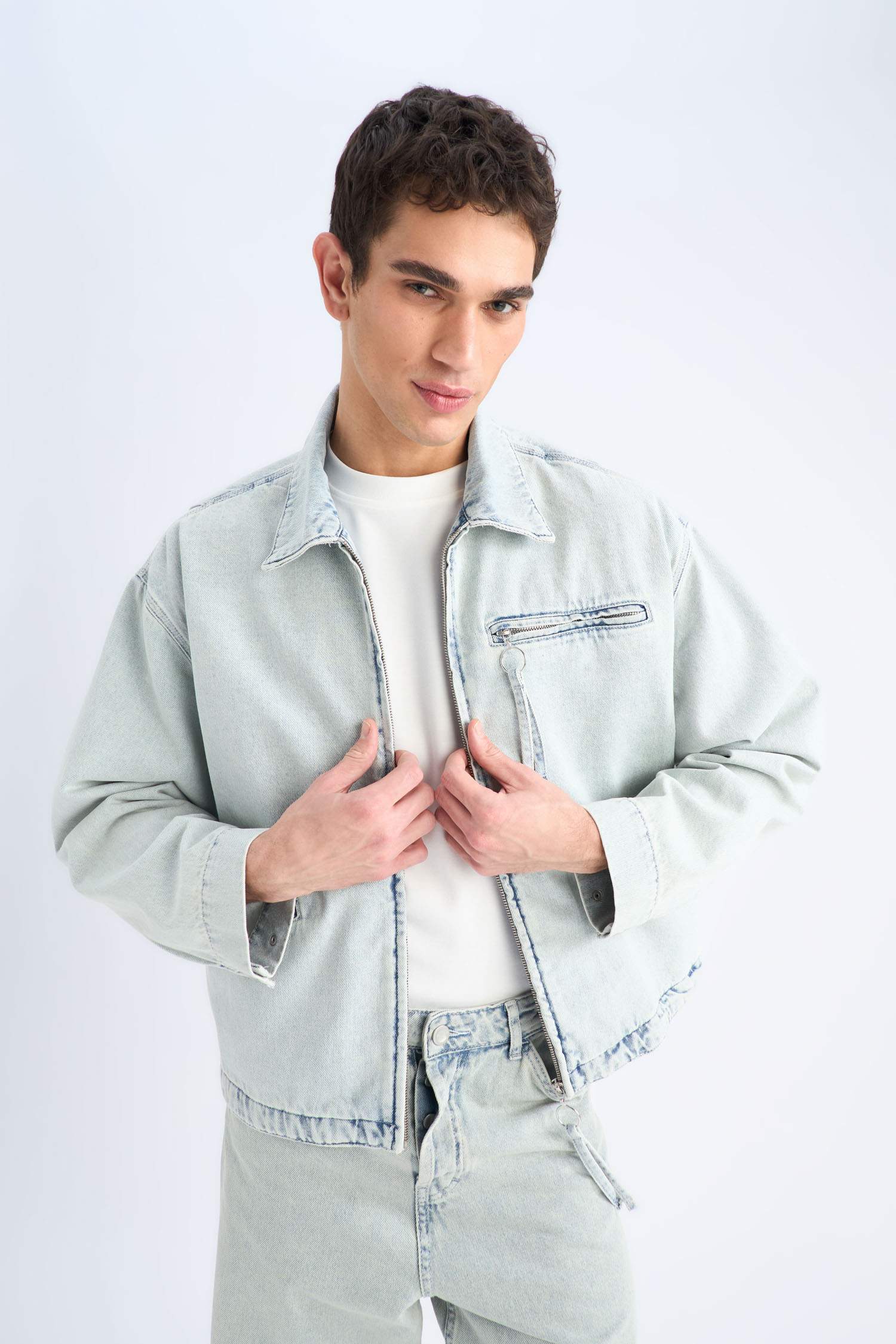 Relax Fit Denim Jacket