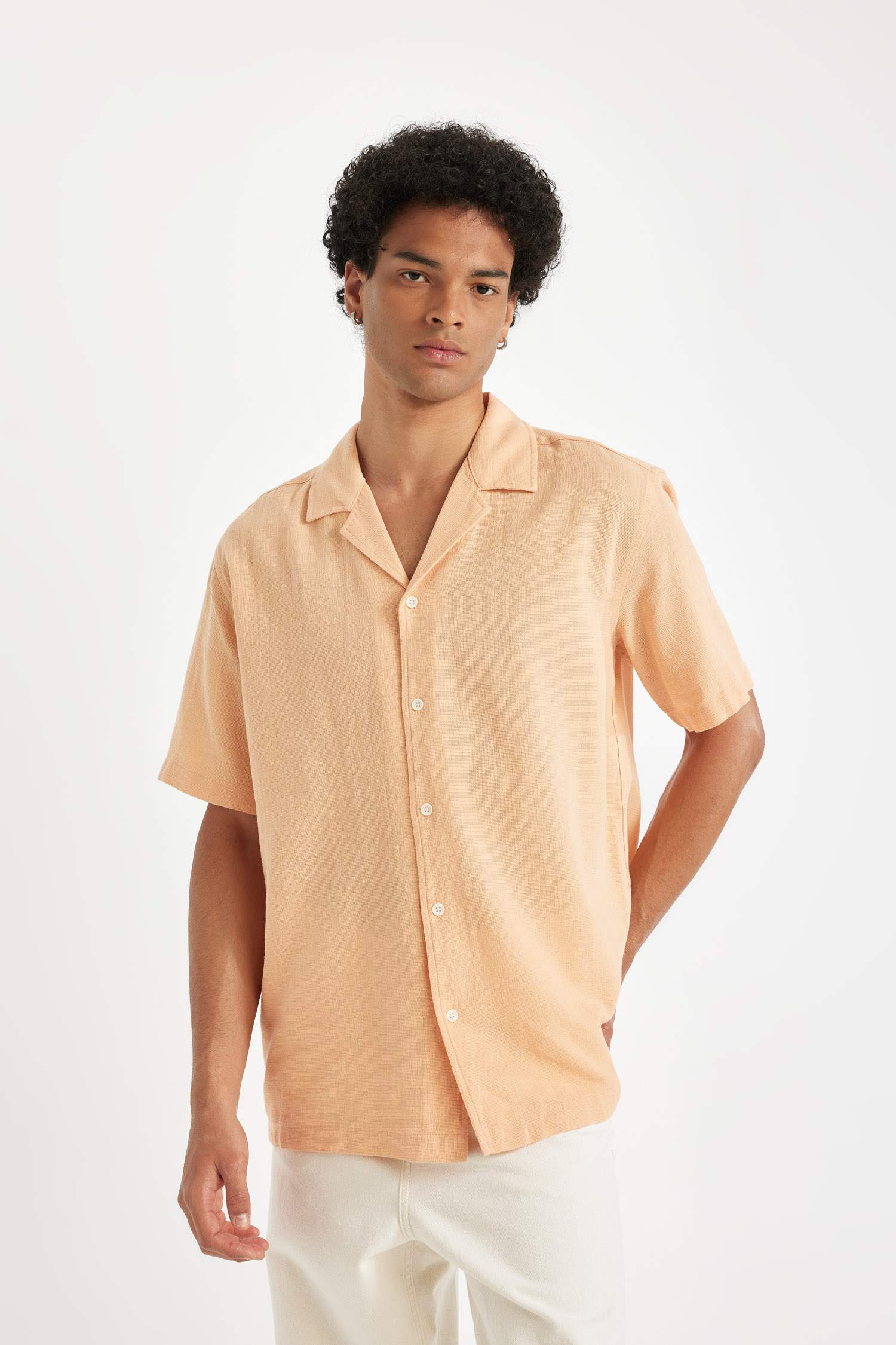 Рубашка свободного кроя из хлопка