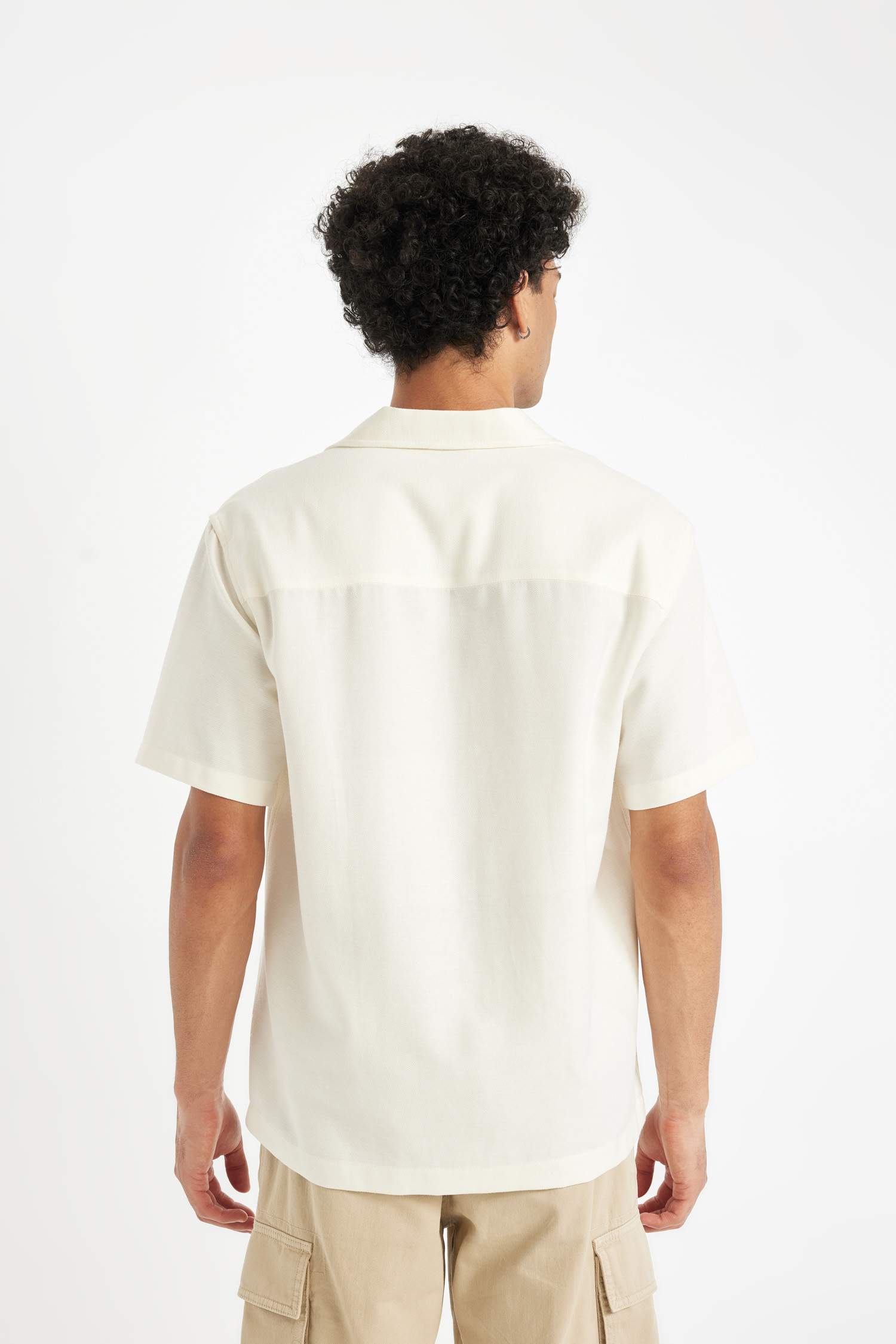 Regular Fit Resort Collar Short Sleeve Shirt