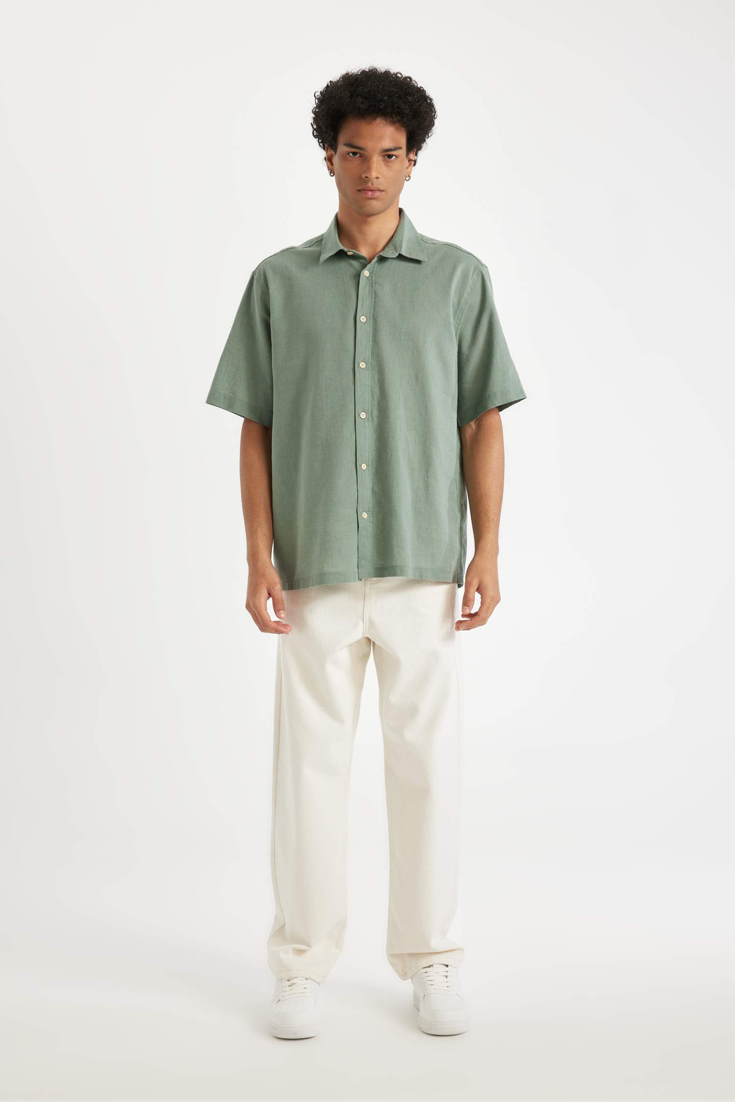 قميص نص ردن بوبلين قصة مريحة