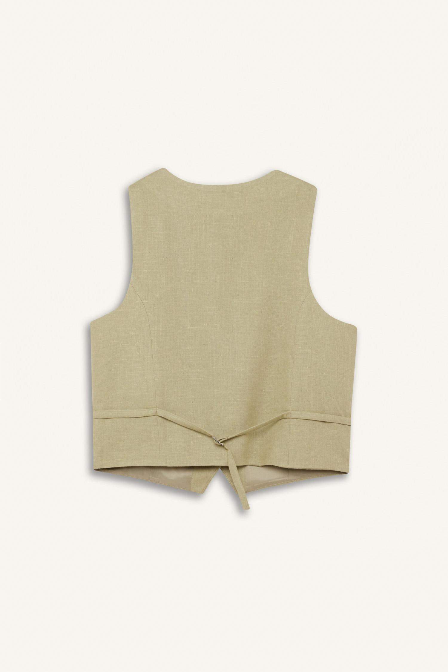 Жилет из смесового льна с V-образным вырезом