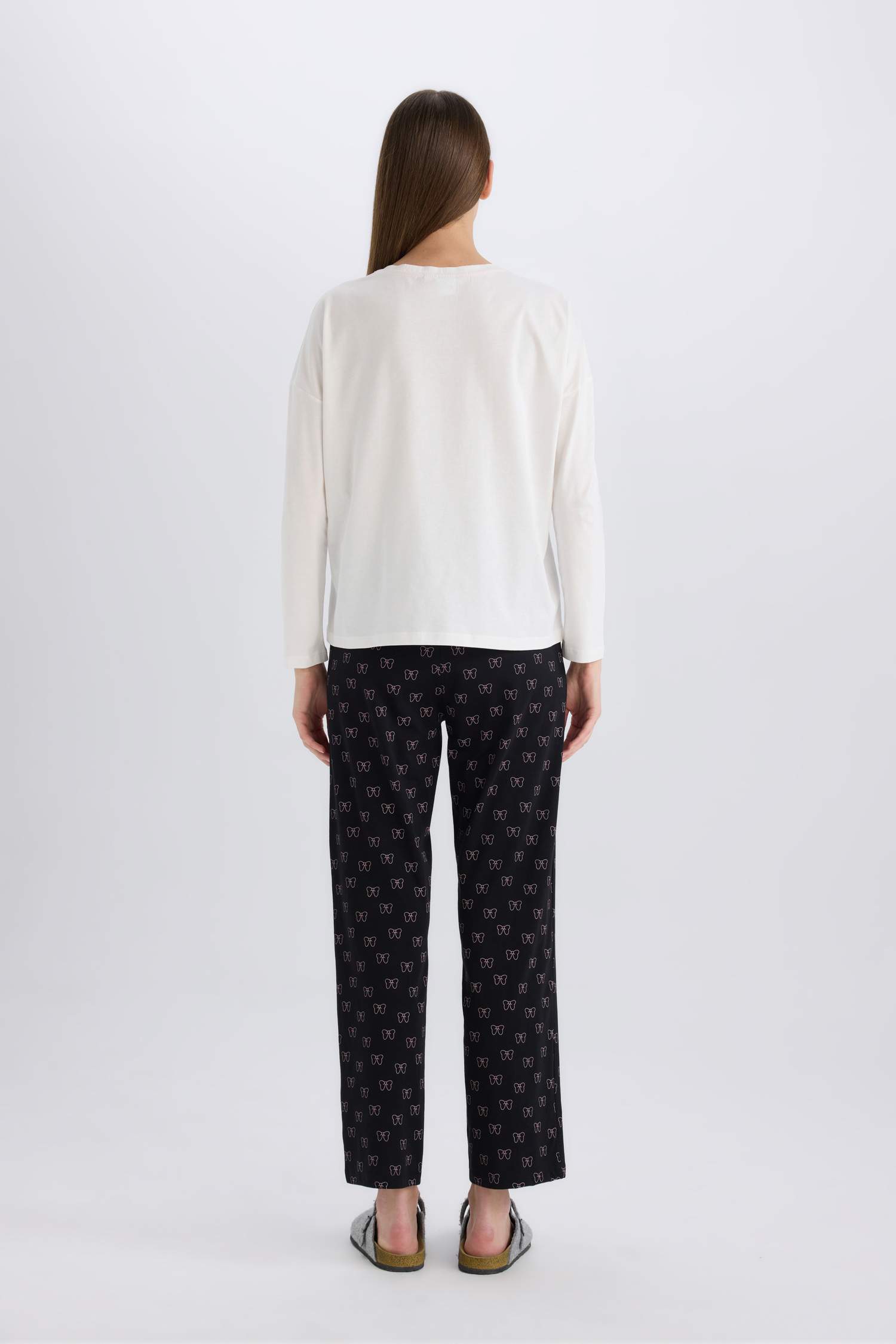 Disney Mickey Mouse &Friends Pijama Takımı Uzun Kollu Üst Beli Lastikli Uzun Alt-Fall in Love