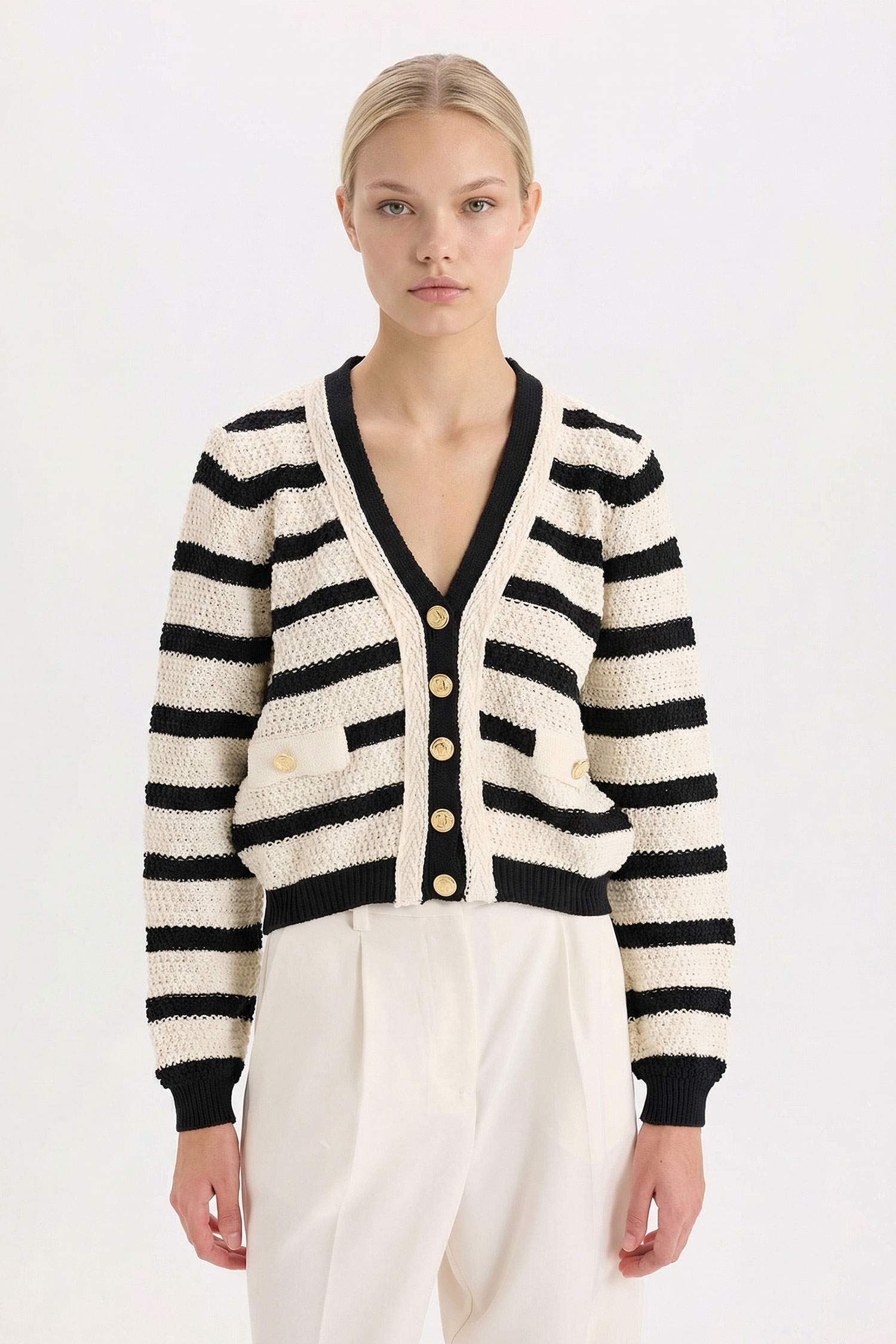 Regular Fit V Yaka Çizgili Düğmeli Triko Hırka