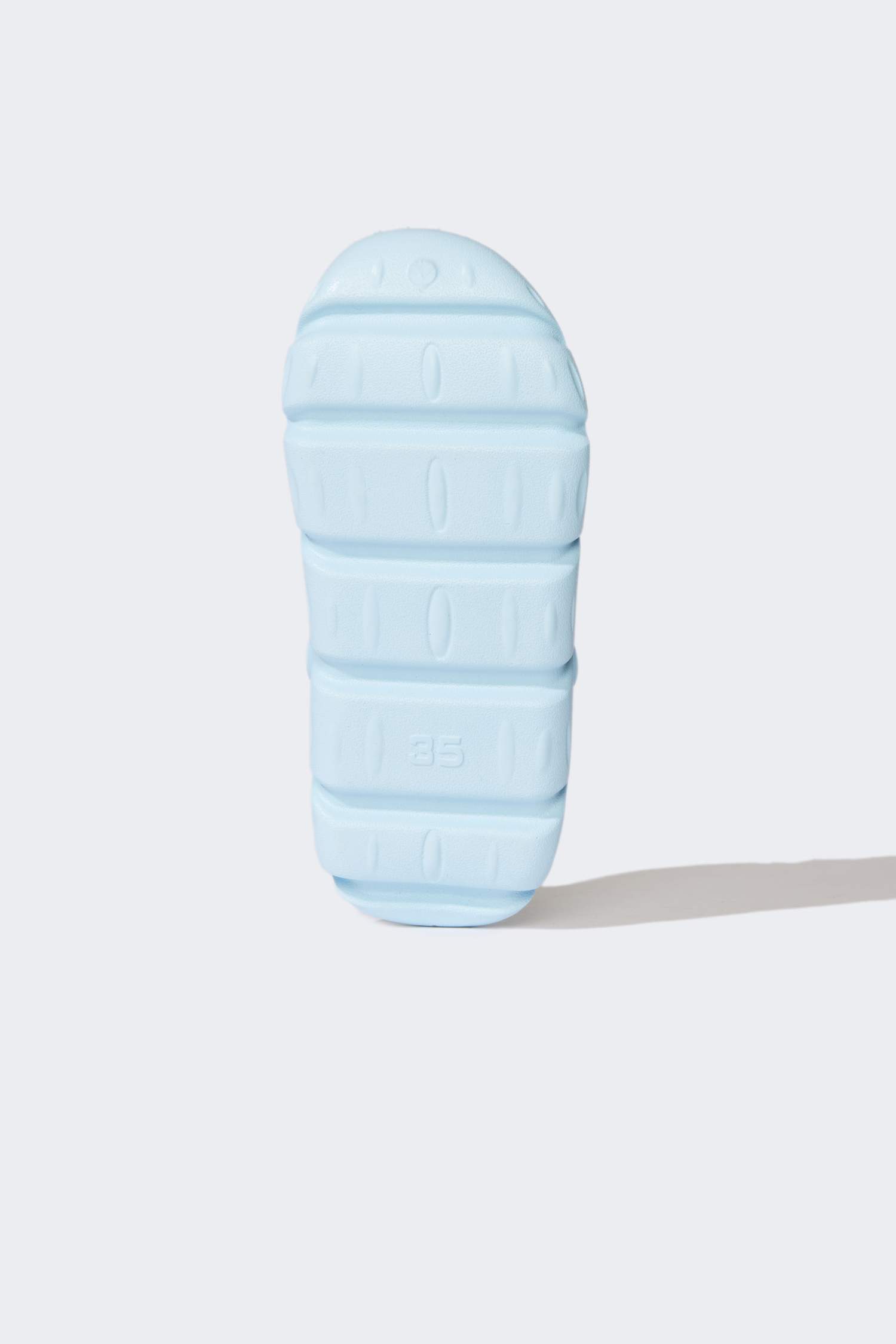 صندل اولادي أزرق بكعب مسطح