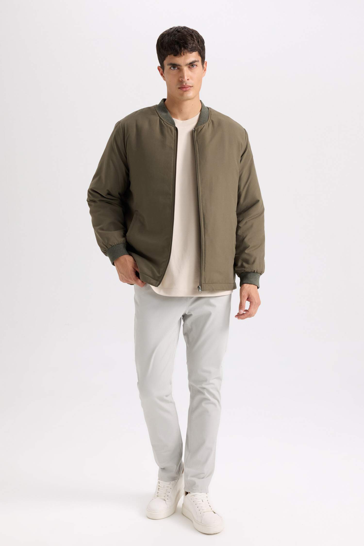 Su İtici Regular Fit  Kolej Yaka Fermuarlı Çift Cepli Mevsimlik  Baharlık Bomber Ceket Mont
