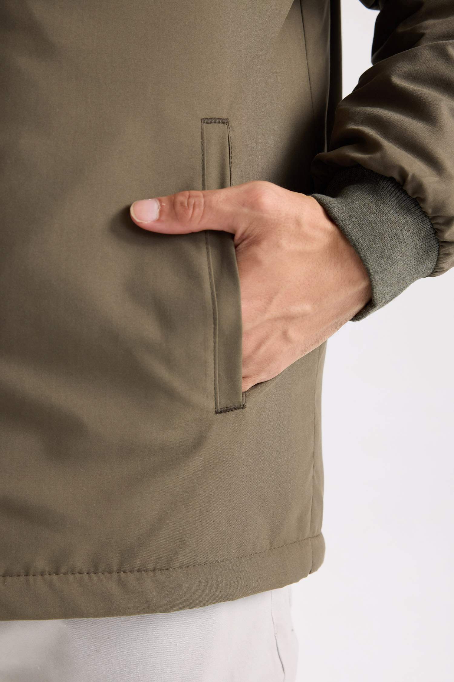 Su İtici Regular Fit  Kolej Yaka Fermuarlı Çift Cepli Mevsimlik  Baharlık Bomber Ceket Mont