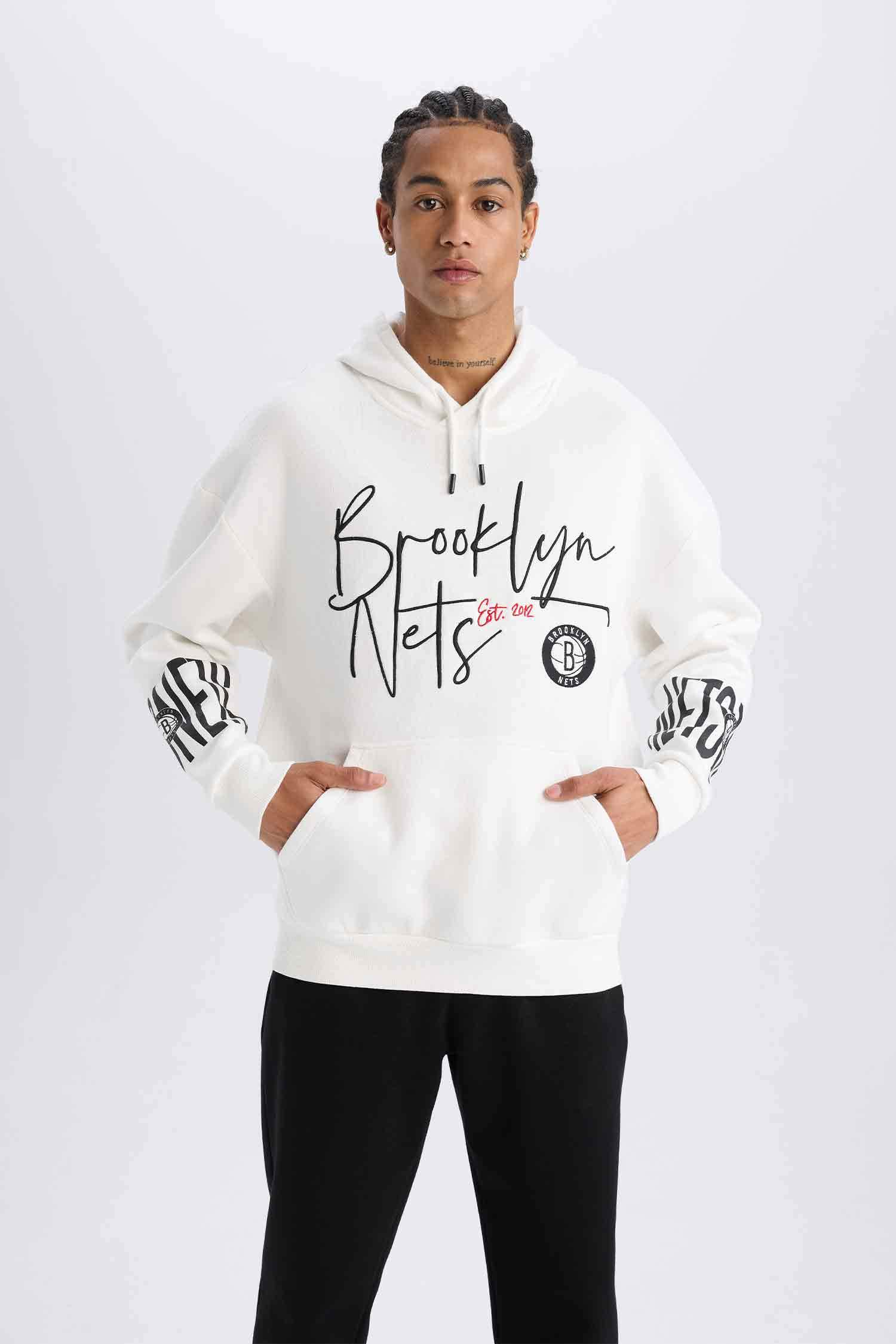 【MODERNIF】Brooklyn Over Fit Hood T-Shirt Amazon.com: Hoodteez Brooklyn, New York Skyline Men's T