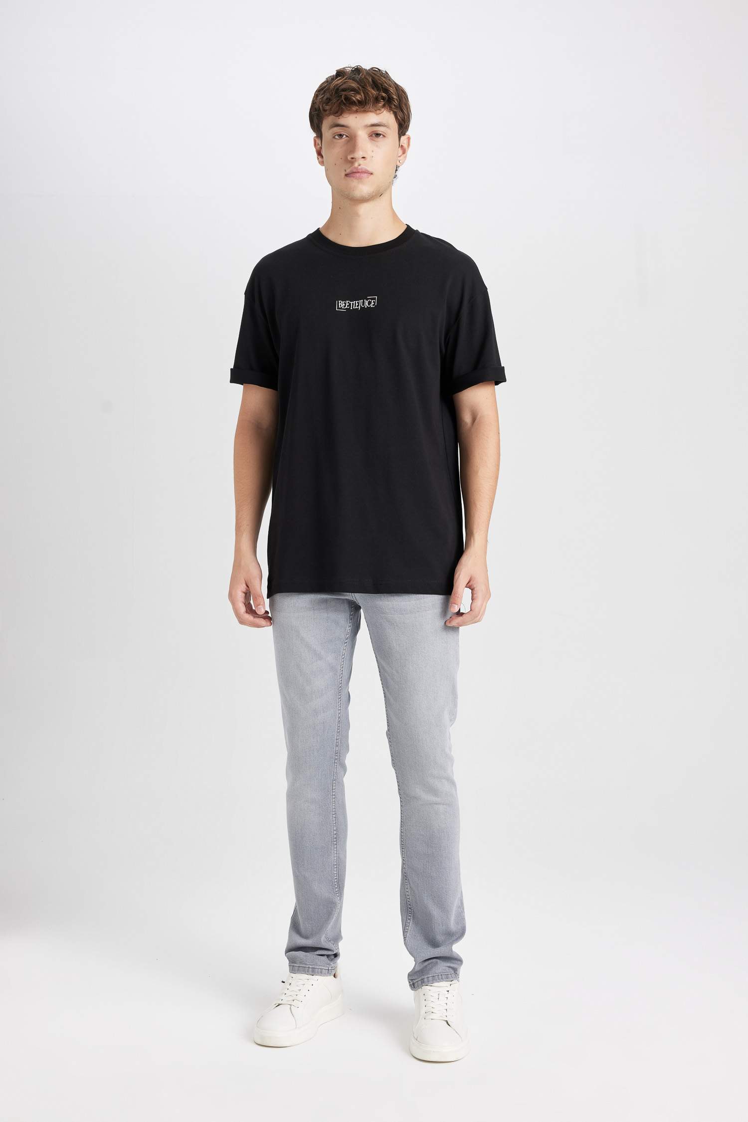 %100 Pamuk Beetlejuice (1988) Siyah Boxy Fit Bisiklet Yaka Sırt Baskılı Kısa Kollu Tişört