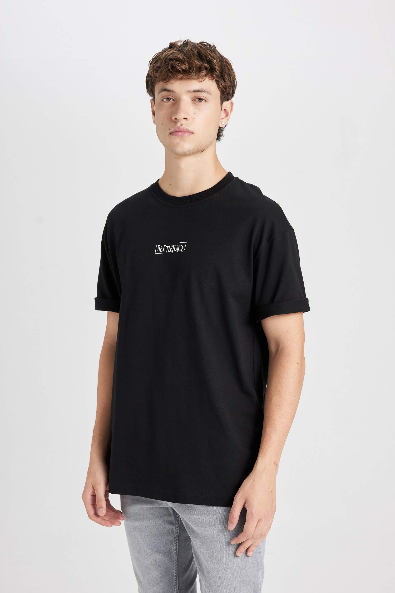 %100 Pamuk Beetlejuice (1988) Siyah Boxy Fit Bisiklet Yaka Sırt Baskılı Kısa Kollu Tişört