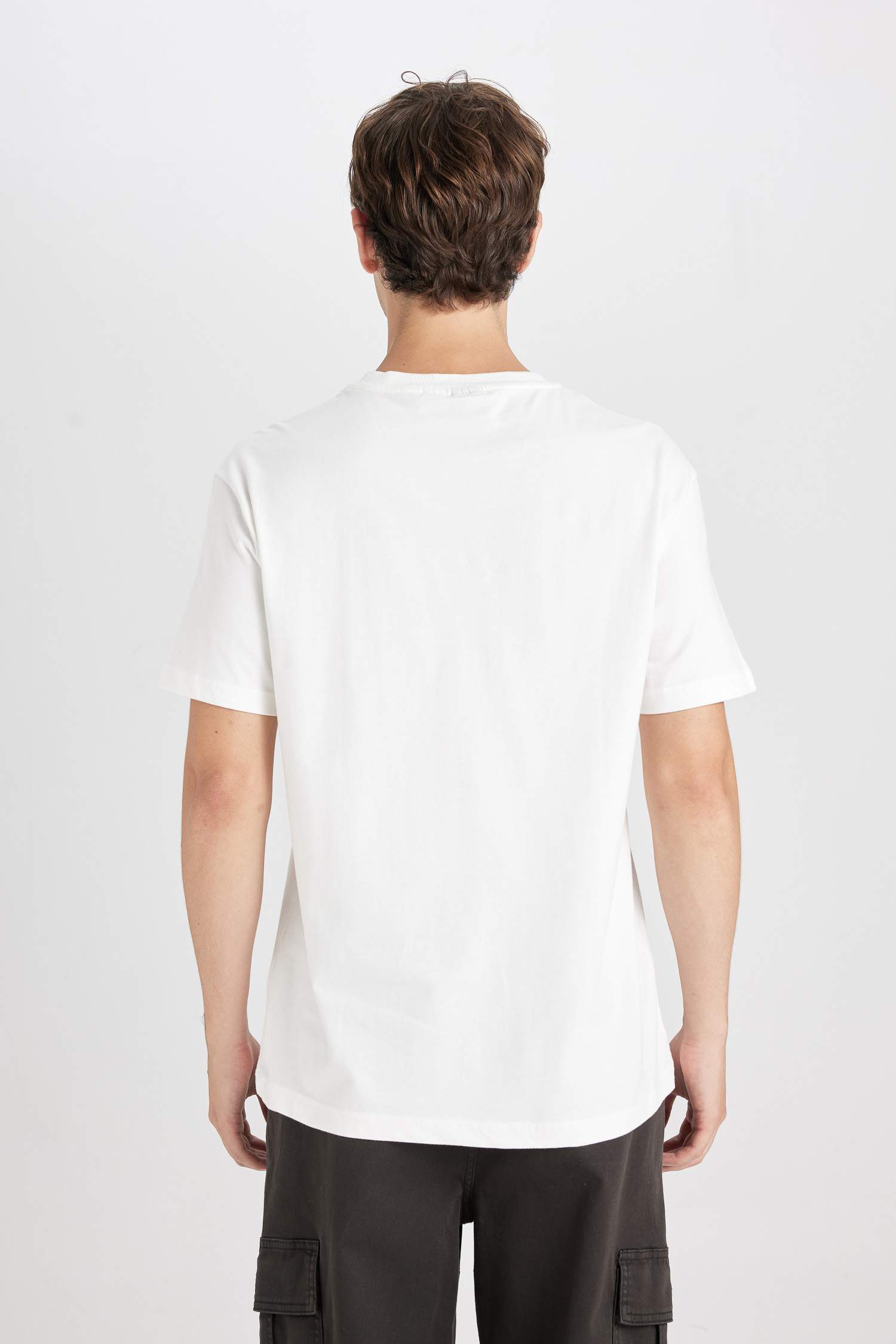 %100 Pamuk Beetlejuice (1988) Regular Fit Bisiklet Yaka Kısa Kollu Tişört