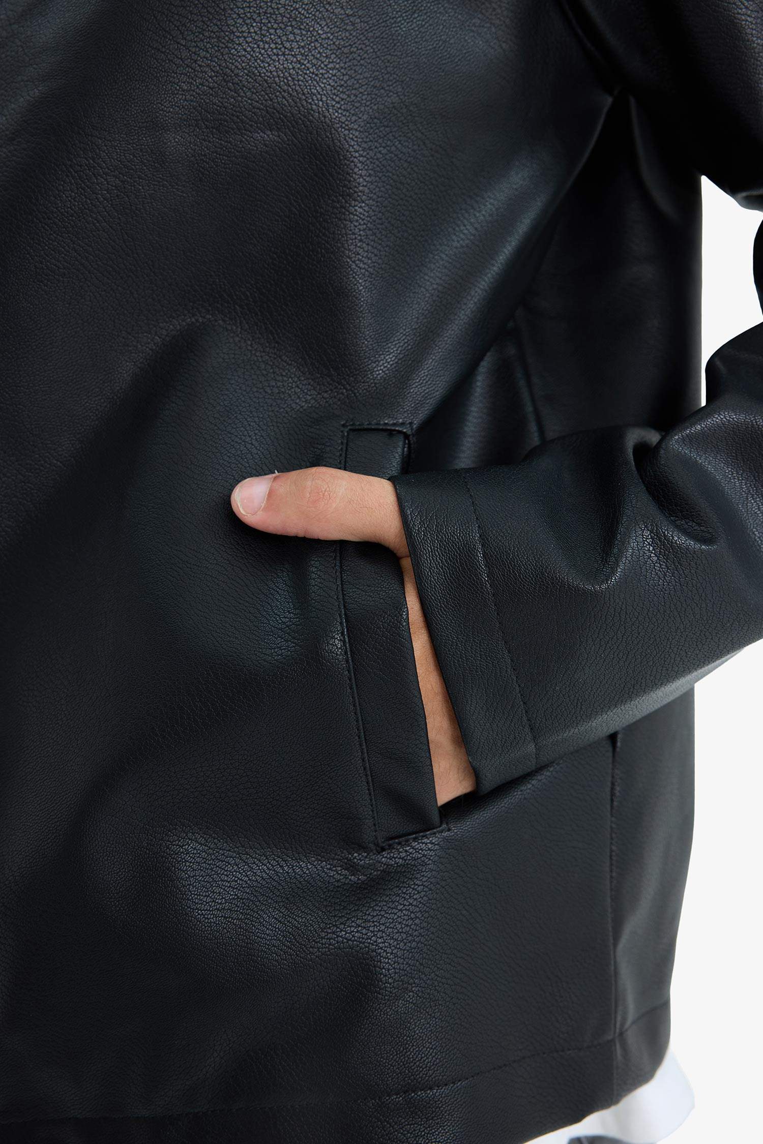 Su İtici Slim Fit Dar Kesim Dik Yaka Fermuarlı Suni Der Ceket Mont