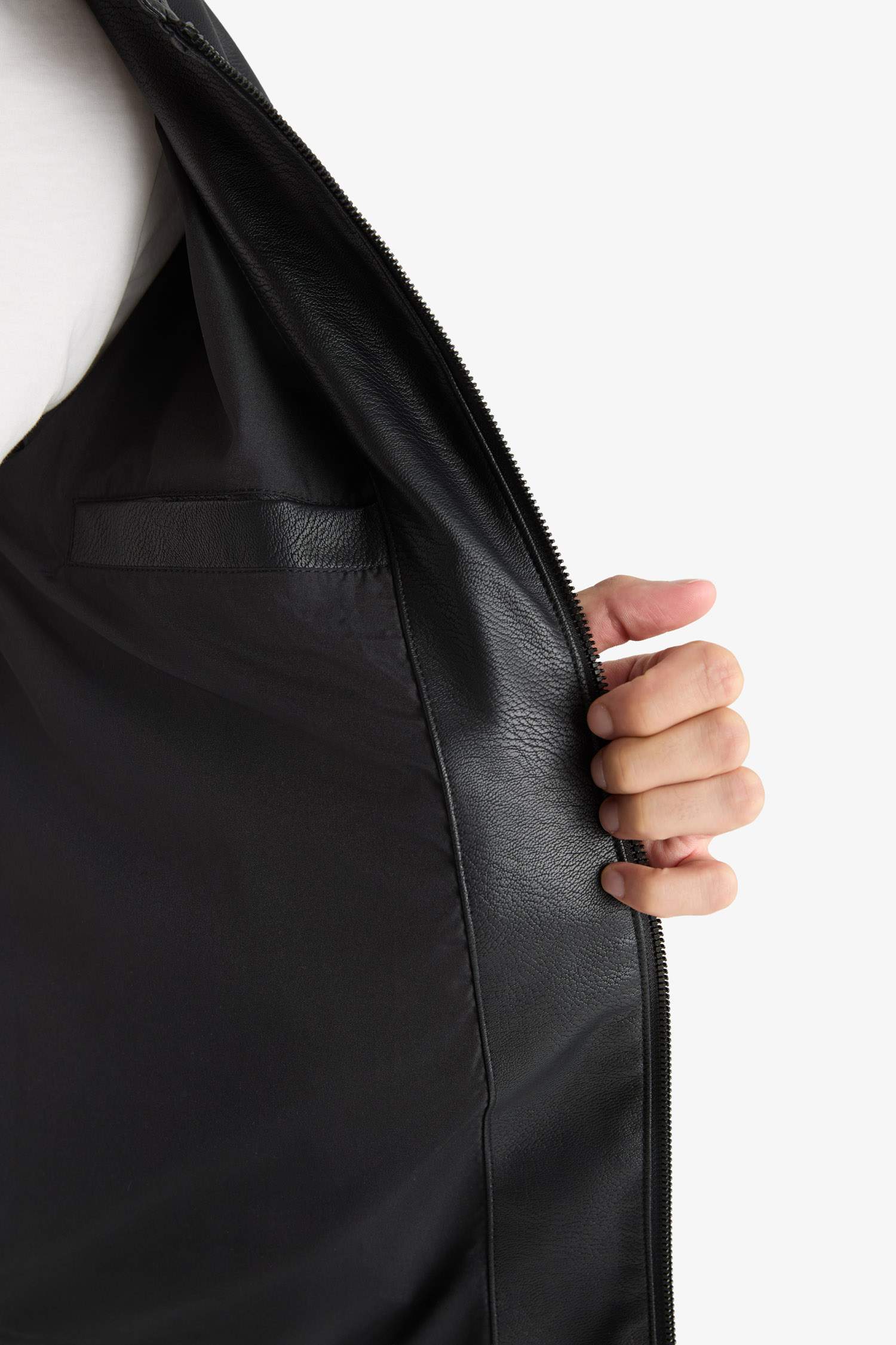 Su İtici Slim Fit Dar Kesim Dik Yaka Fermuarlı Suni Der Ceket Mont