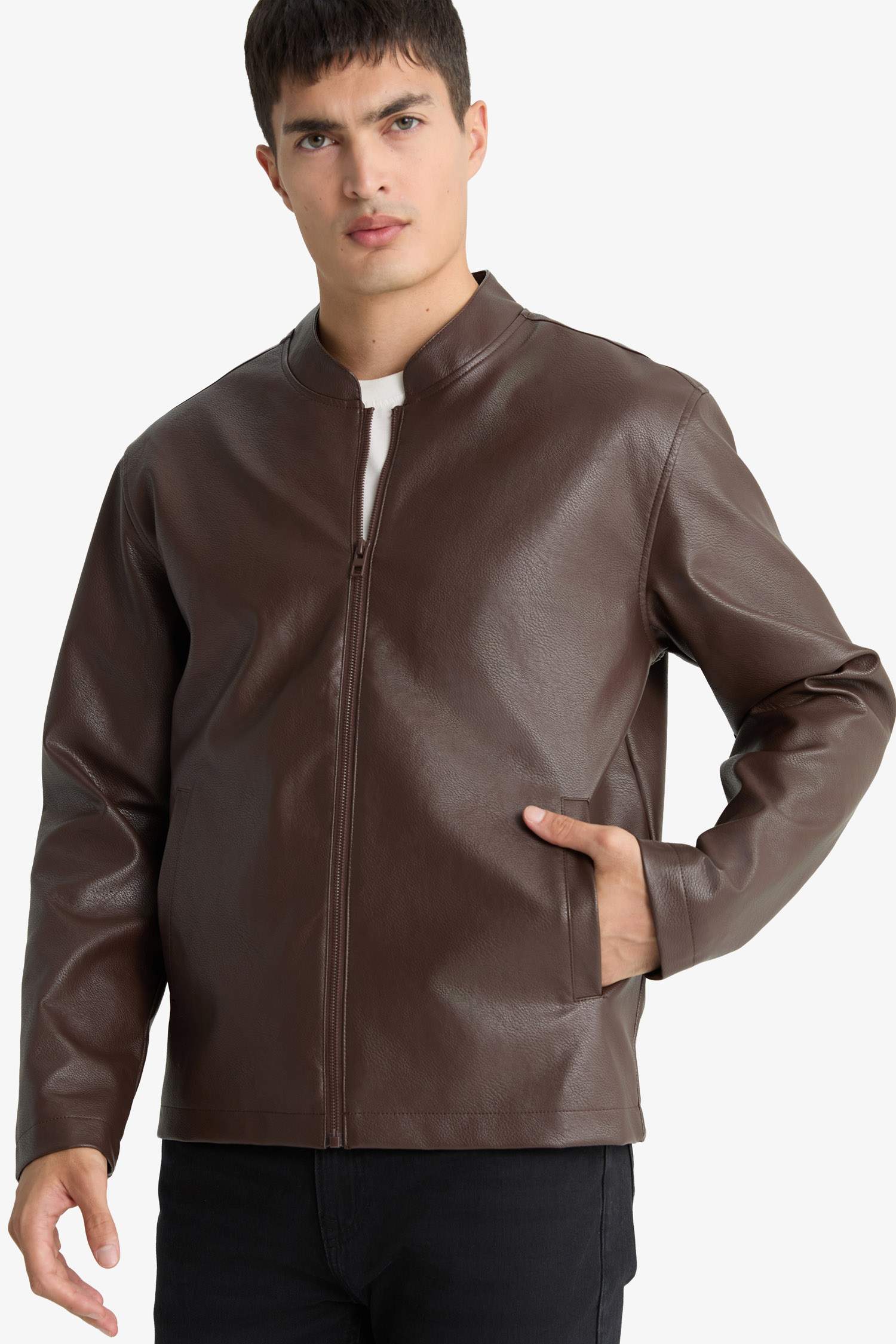 جاكيت جلد صناعي سليم فيت بياخة عالية مقاوم للماء