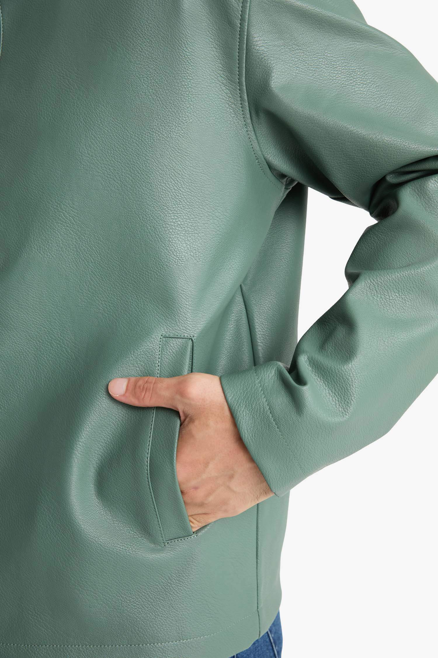 جاكيت جلد صناعي سليم فيت بياخة عالية مقاوم للماء