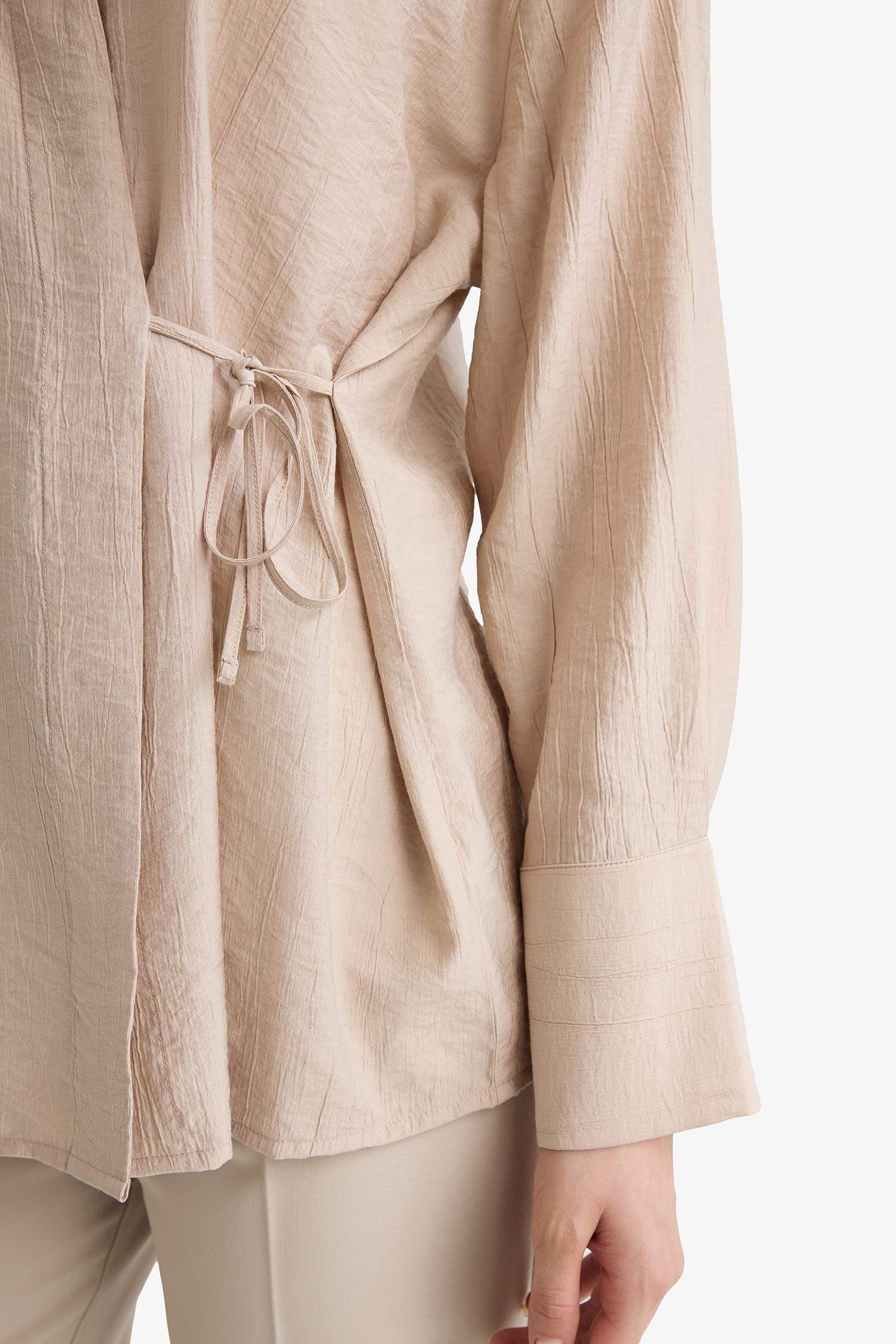 Regular Fit Büzgülü Krinkıl Kumaş Uzun Kollu Gömlek