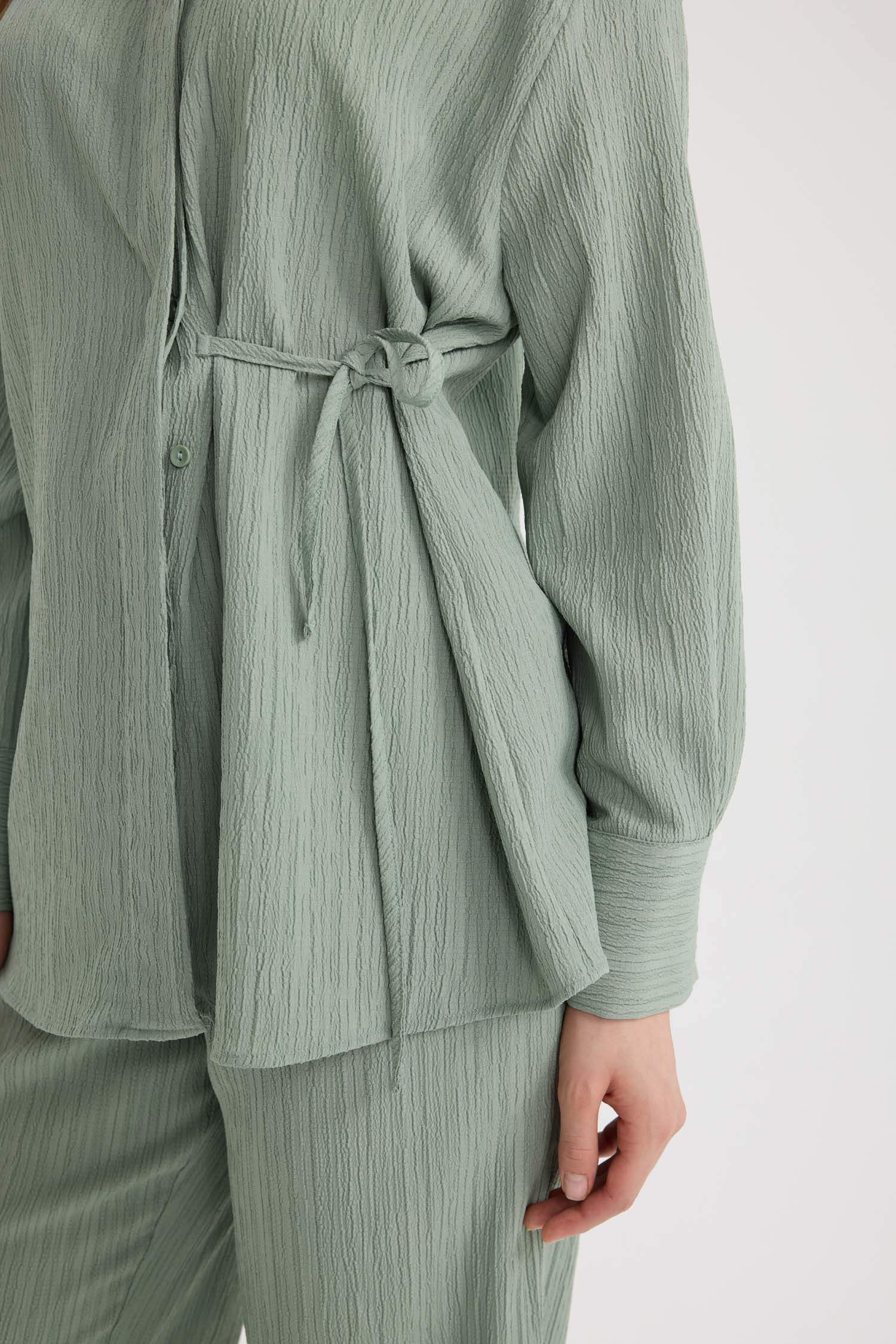 Regular Fit Büzgülü Krinkıl Kumaş Uzun Kollu Gömlek