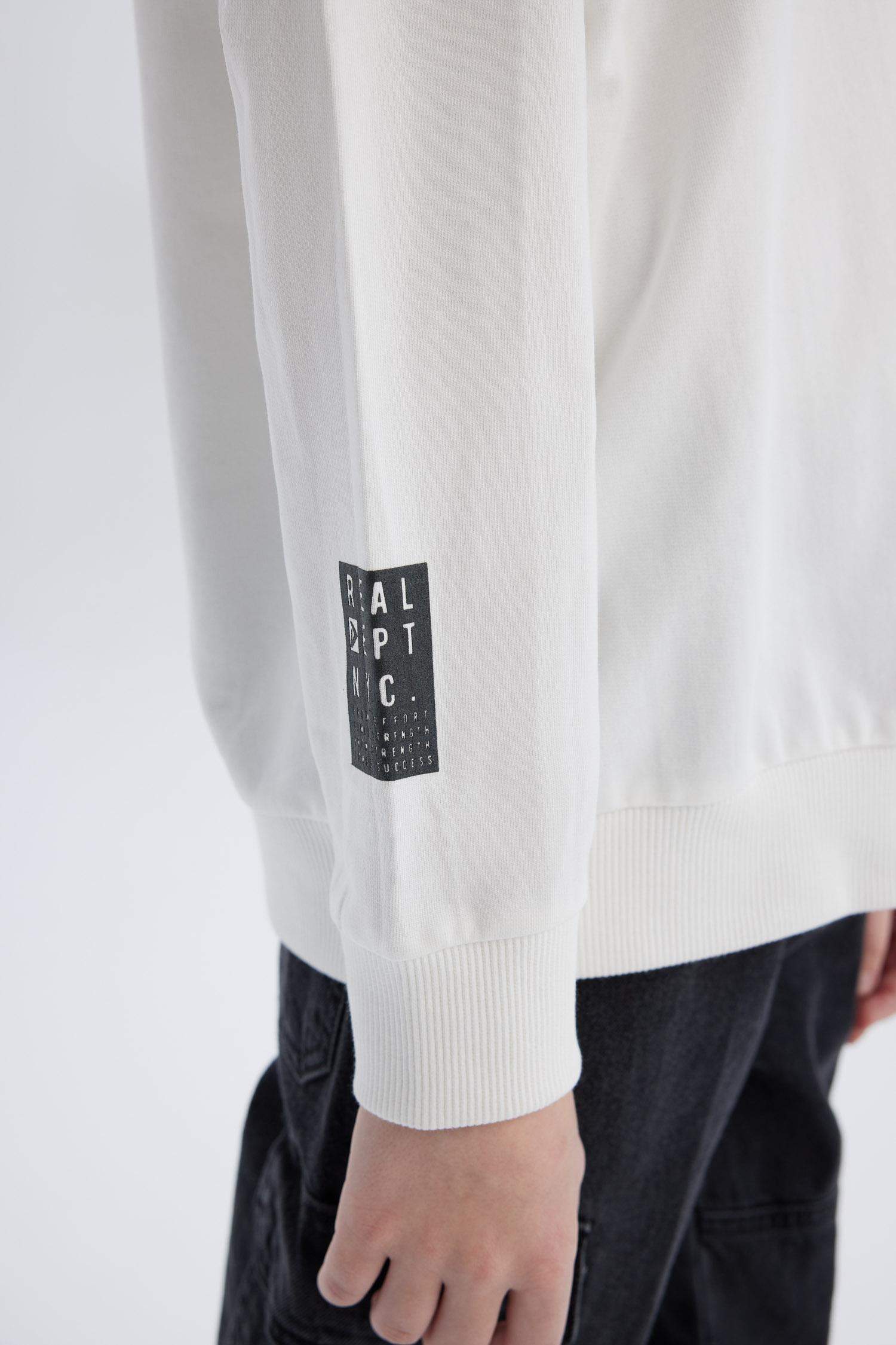 سويت شيرت ولادي اوفر سايز بغطاء للرأس