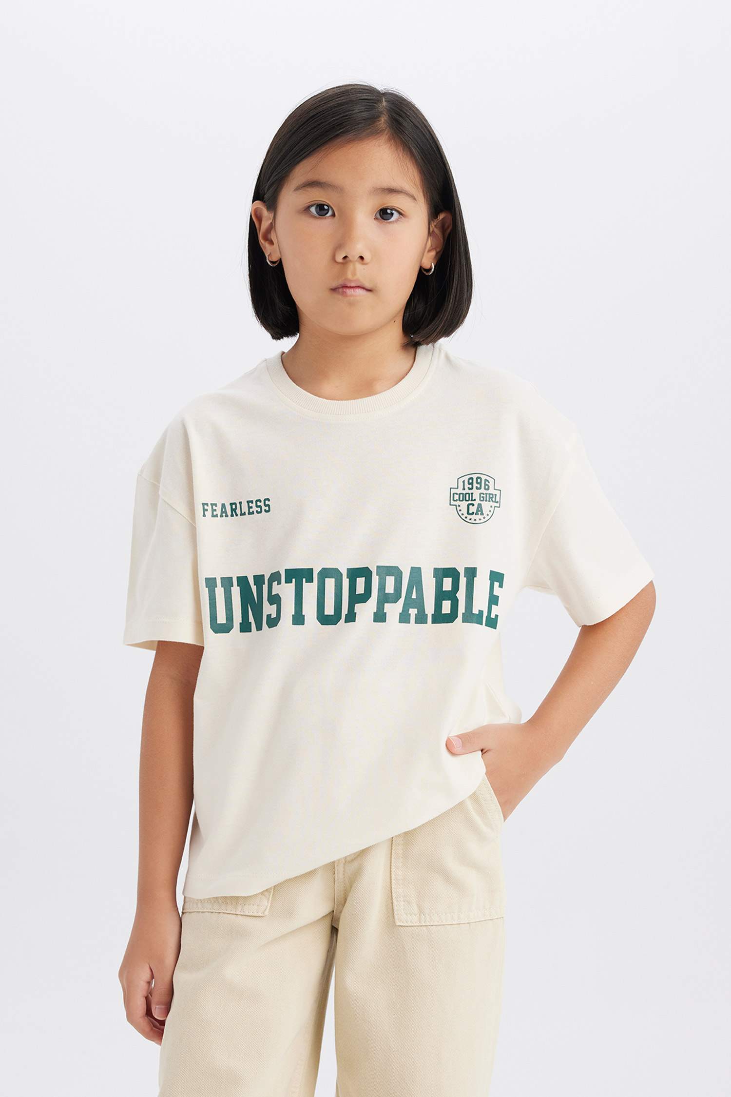 تيشيرت بناتي نص ردن بطبعة فاكهة قصة مريحة