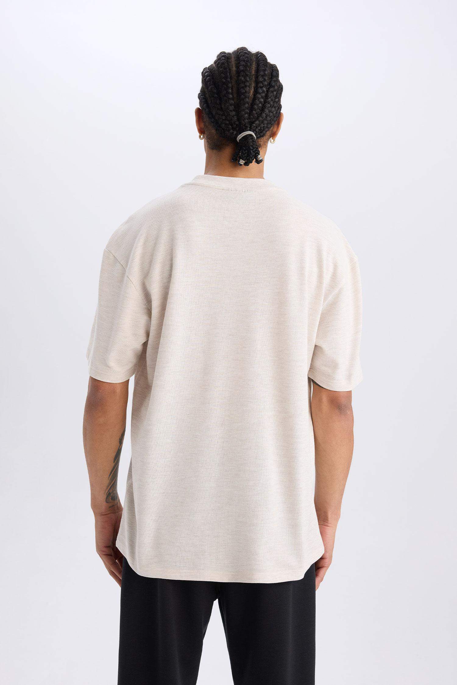 DeFactoFit NBA Los Angeles Lakers Oversize Geniş Kalıp Bisiklet Yaka Kısa Kollu Pike Tişört