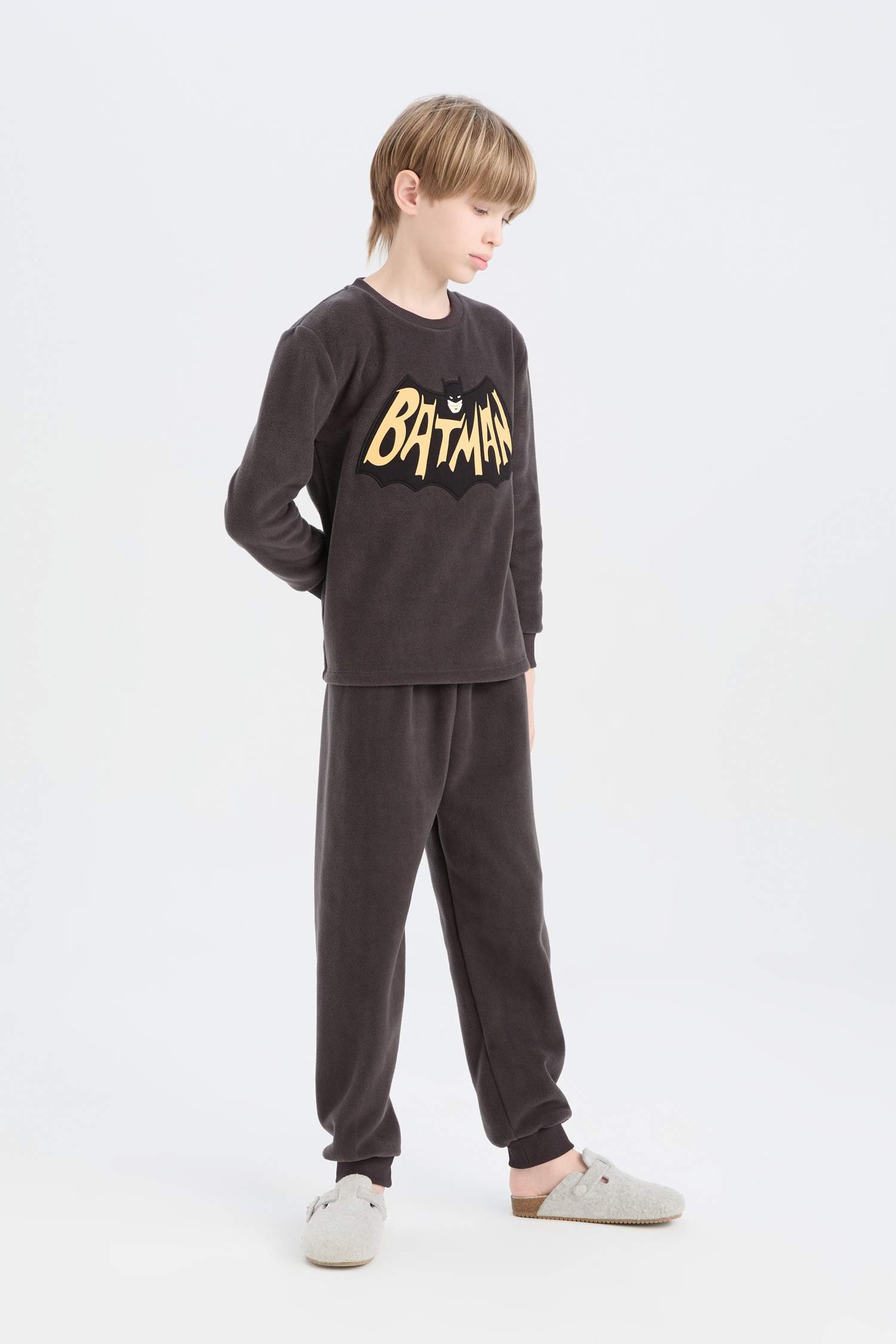 Erkek Çocuk Batman Pijama Takımı Polar Uzun Kollu Üst Beli Lastikli Uzun Alt