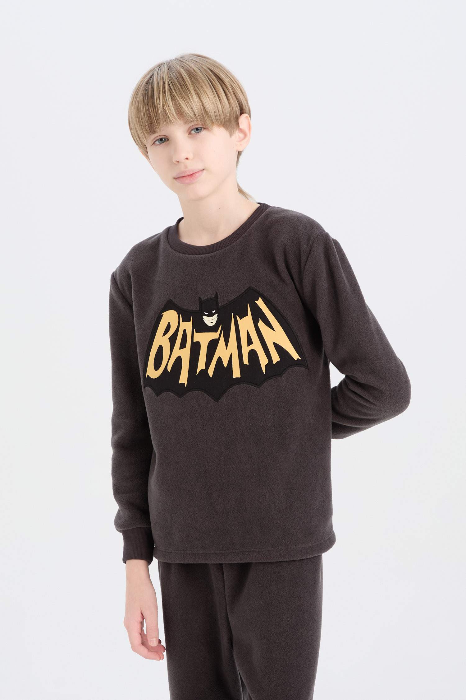 Erkek Çocuk Batman Pijama Takımı Polar Uzun Kollu Üst Beli Lastikli Uzun Alt