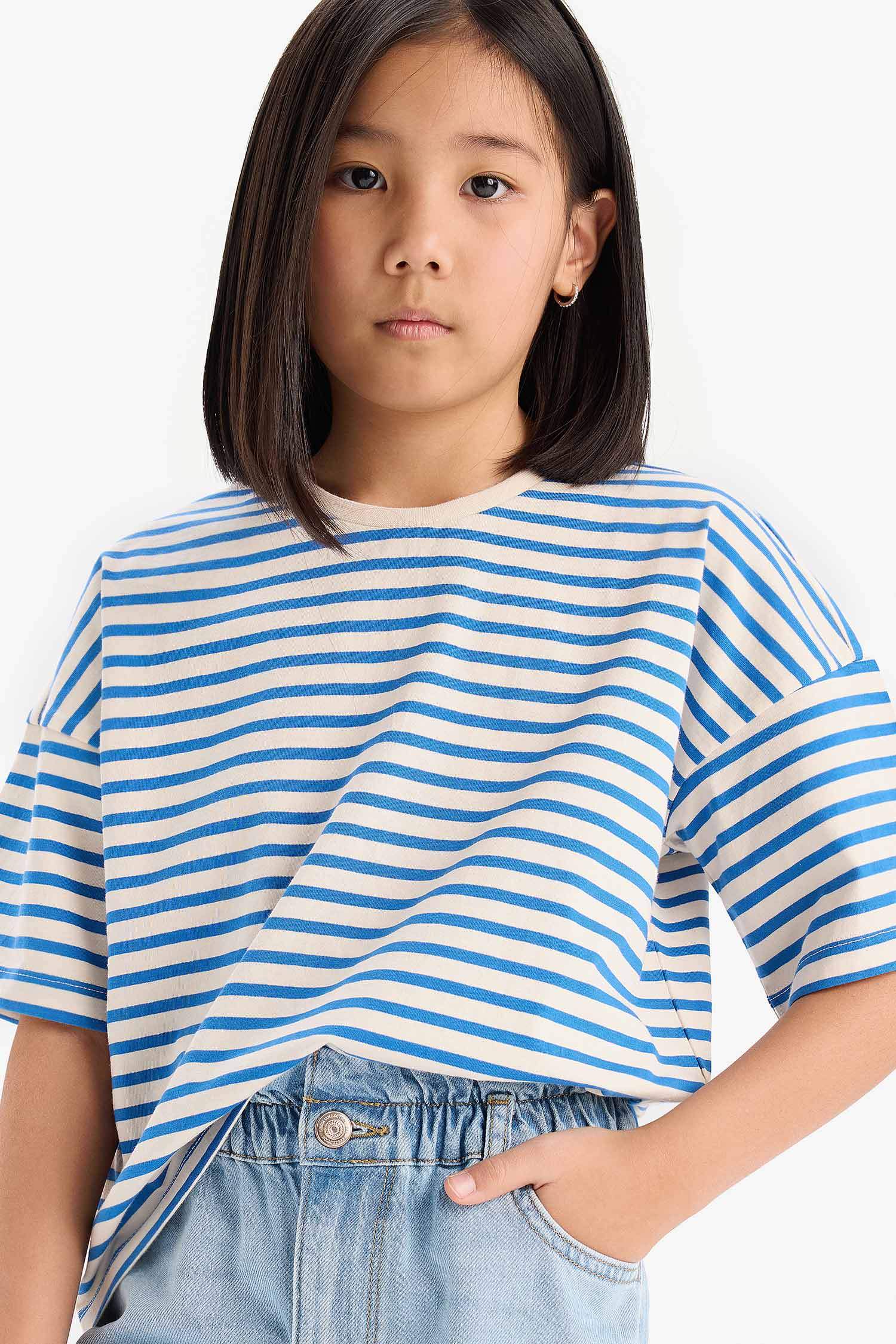 Girl Relax Fit Crew Neck Striped T-Shirt