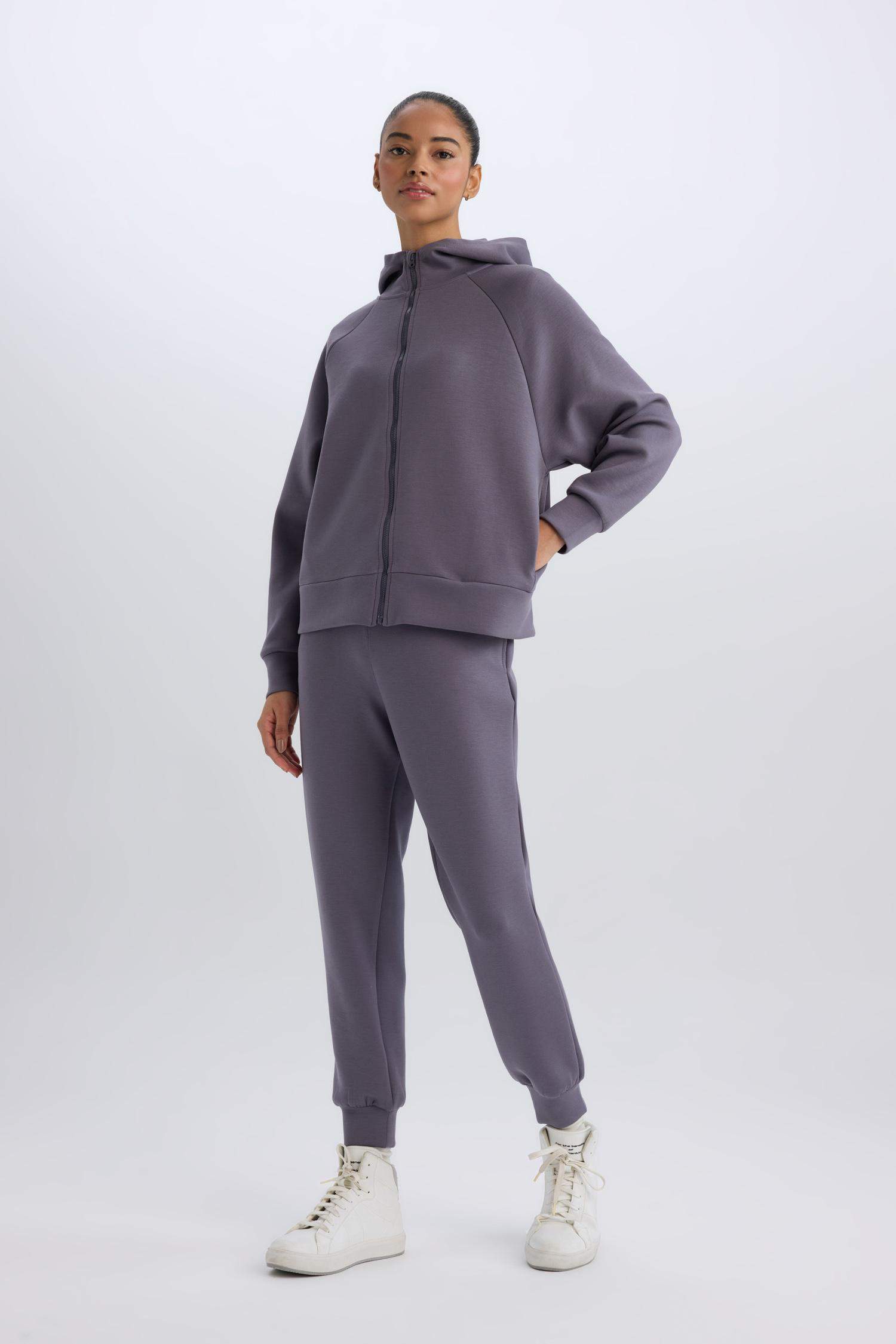 Sporcu Jogger Eşofman Altı Beli Lastikli Standart Fit Standart Paça Standart Boy