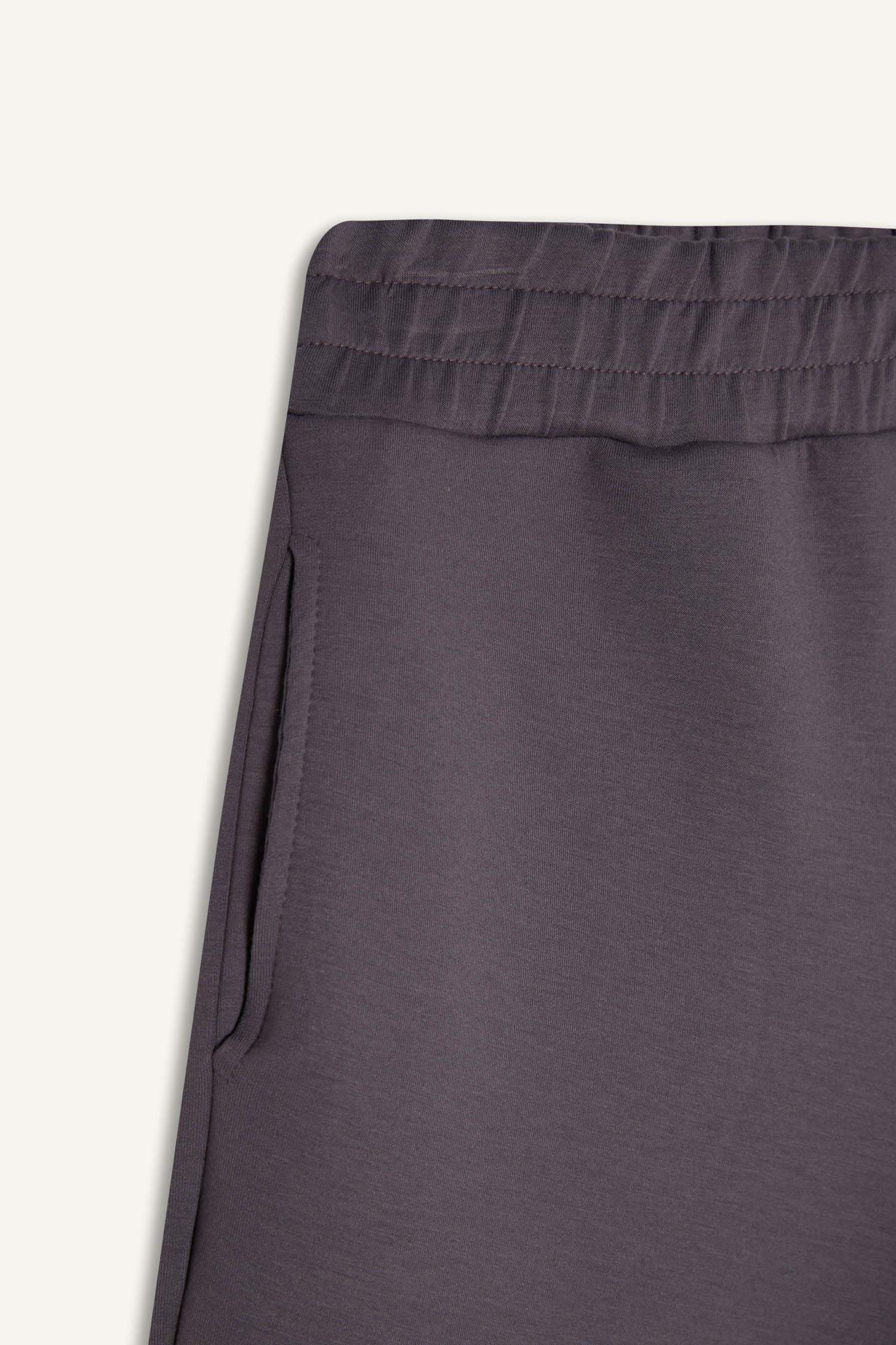 Sporcu Jogger Eşofman Altı Beli Lastikli Standart Fit Standart Paça Standart Boy