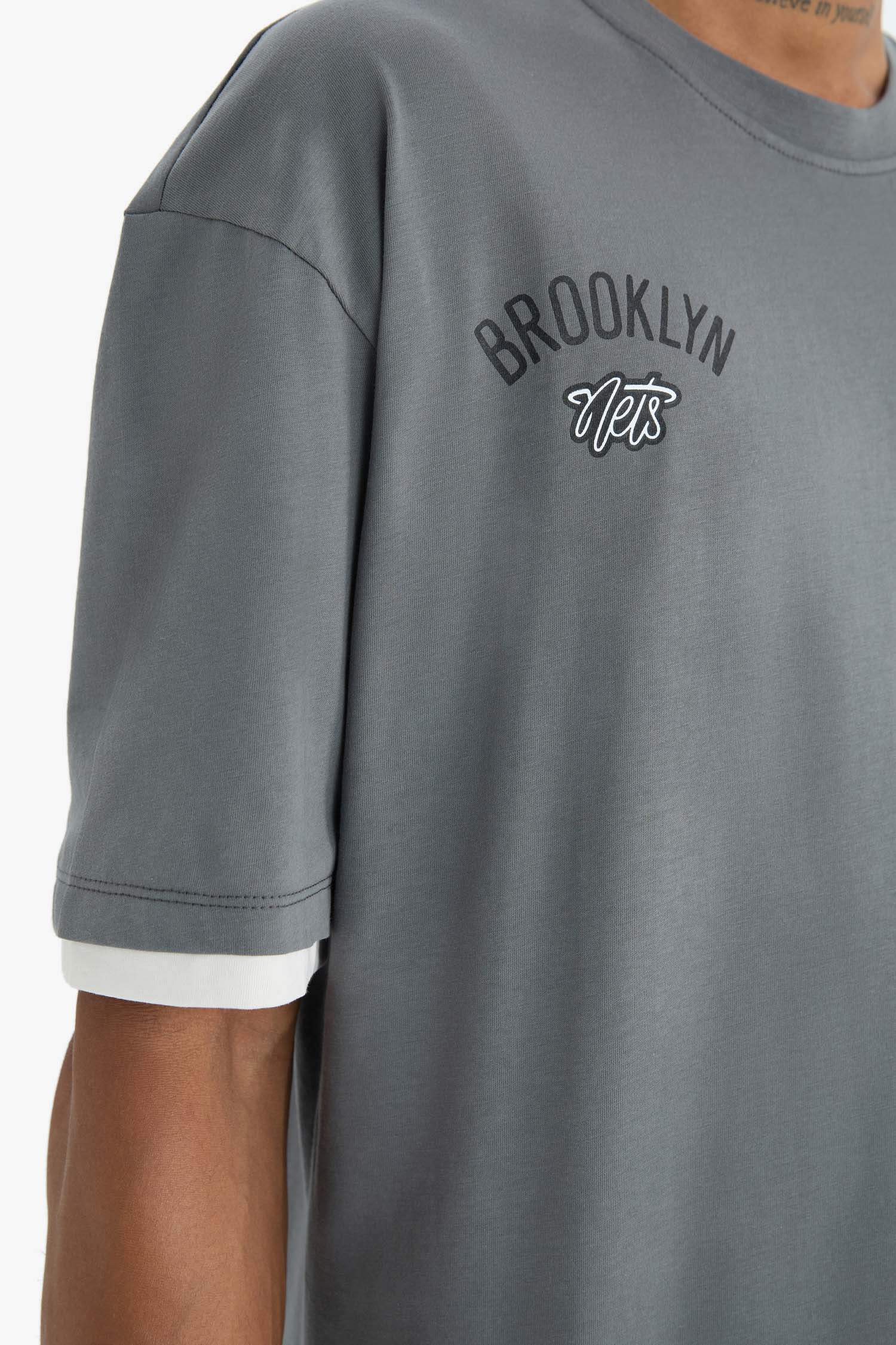 DeFactoFit NBA Brooklyn Nets Oversize Geniş Kalıp Bisiklet Yaka Kısa Kollu Tişört