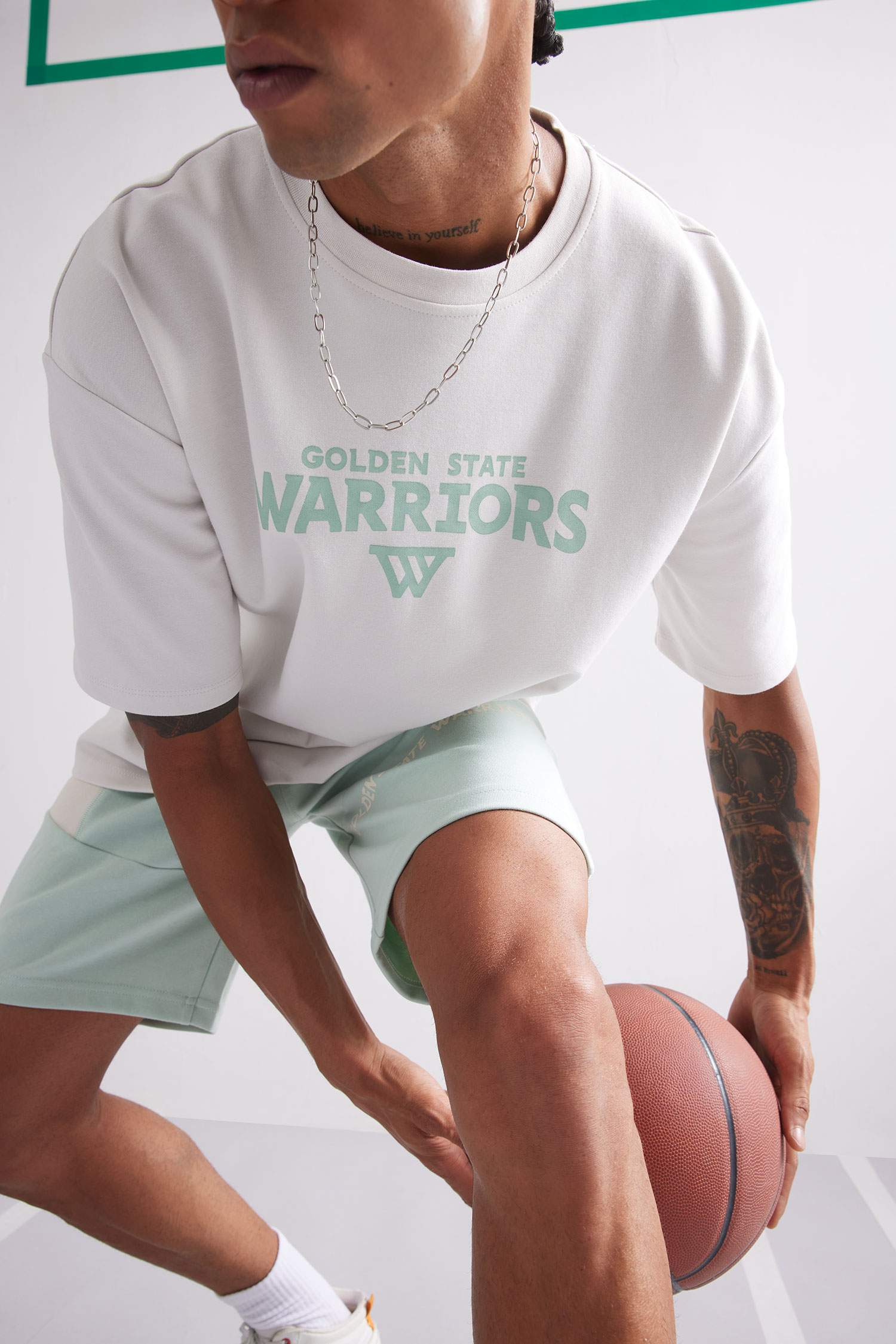 DeFactoFit NBA Golden State Warriors Oversize Geniş Kalıp Bisiklet Yaka Sırt Baskılı Kısa Kollu Tişört