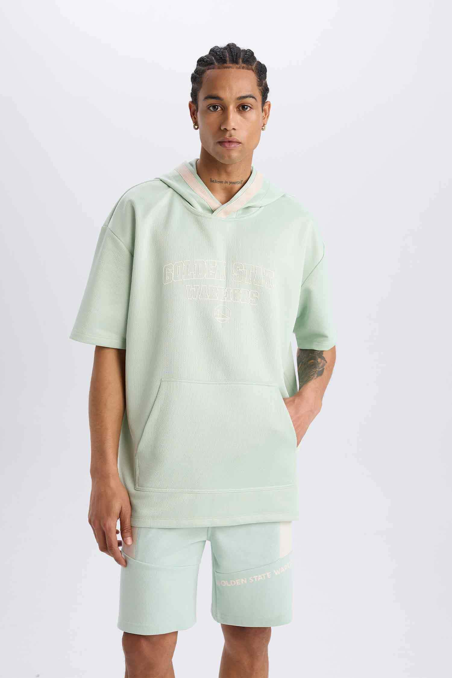 DeFactoFit NBA Golden State Warriors Oversize Geniş Kalıp Kapüşonlu Waffle Kısa Kollu Tişört