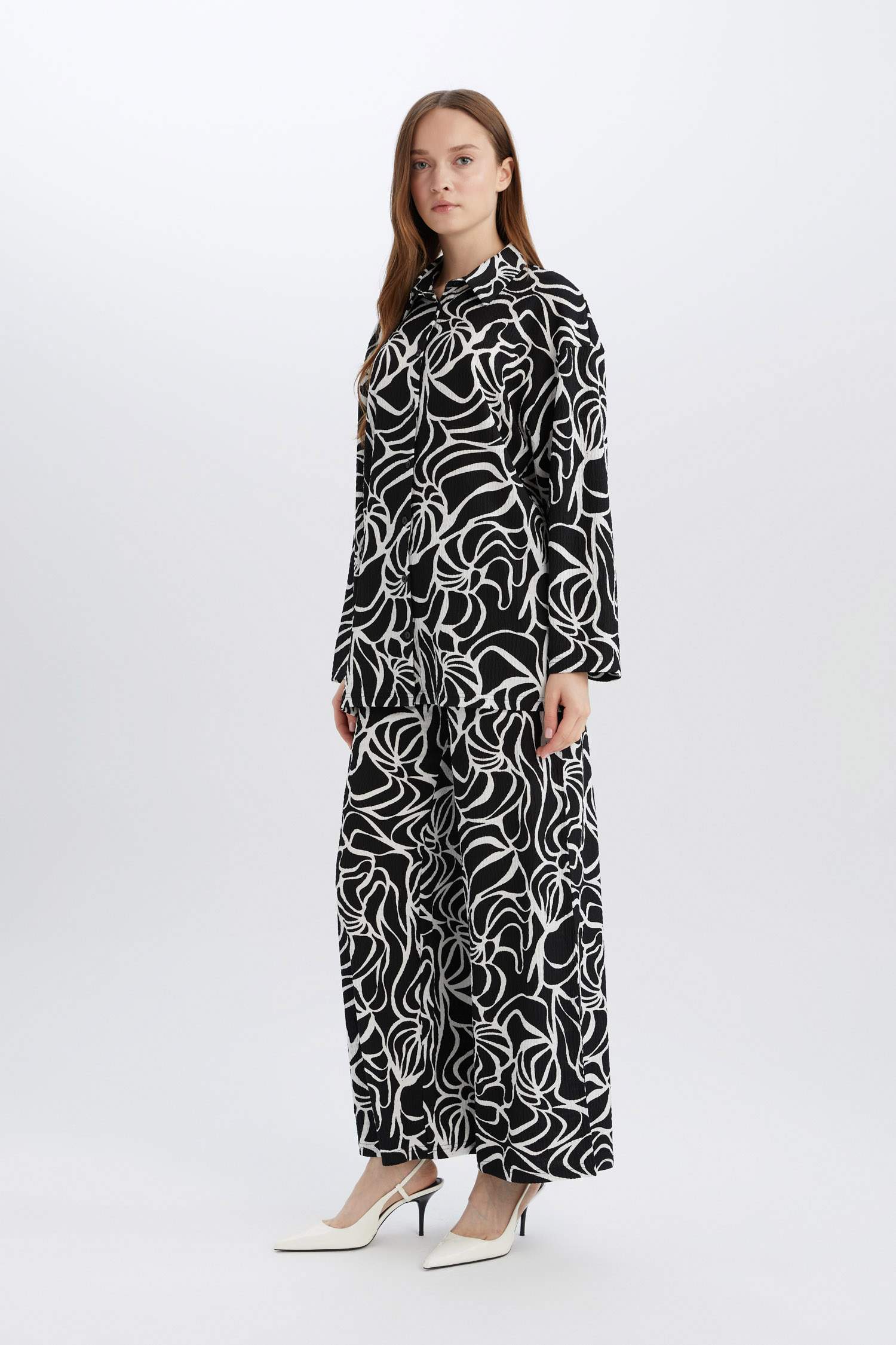 Regular Fit Desenli Bürümcük Pantolon