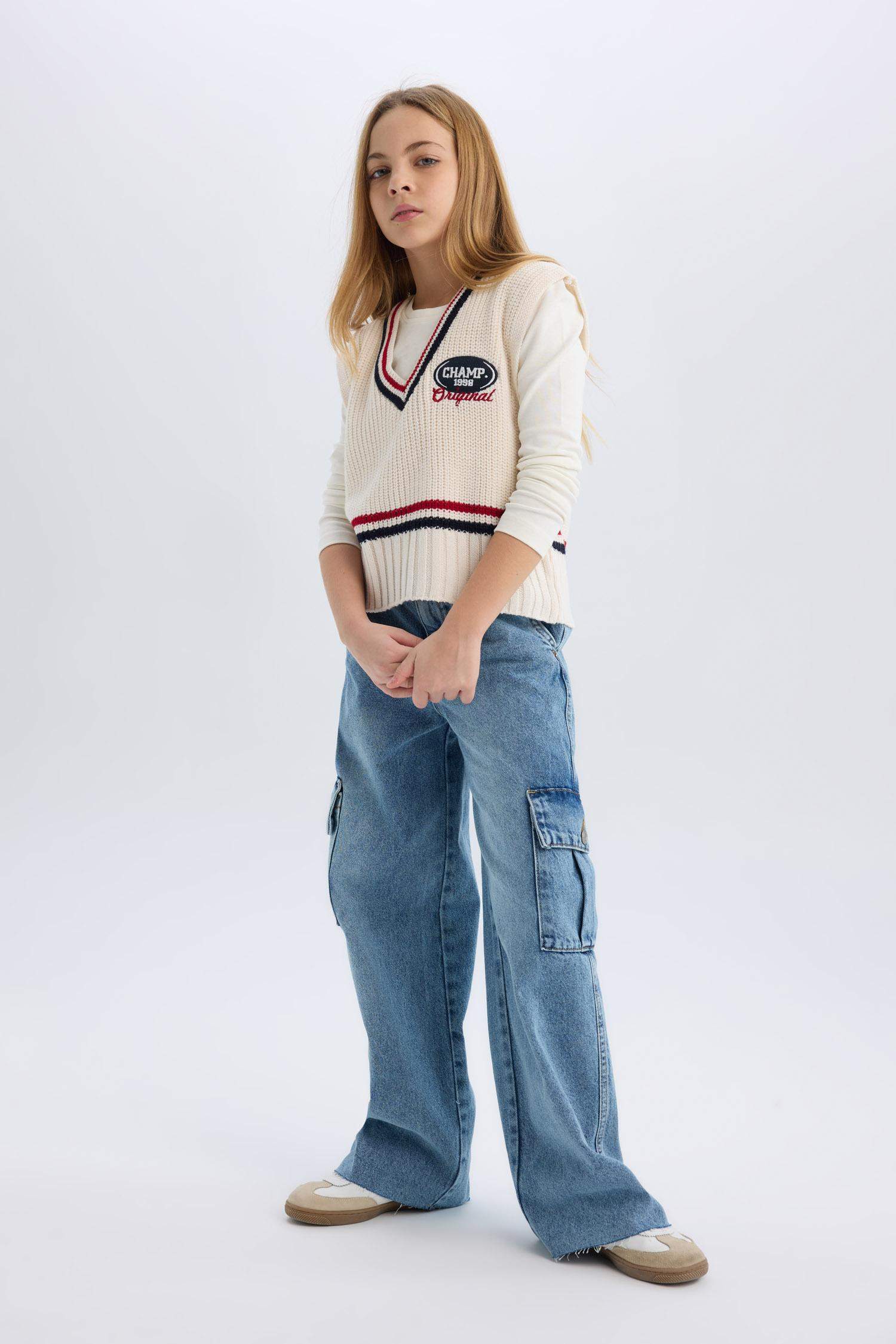 Kız Çocuk V Yaka Nakışlı Triko Süveter