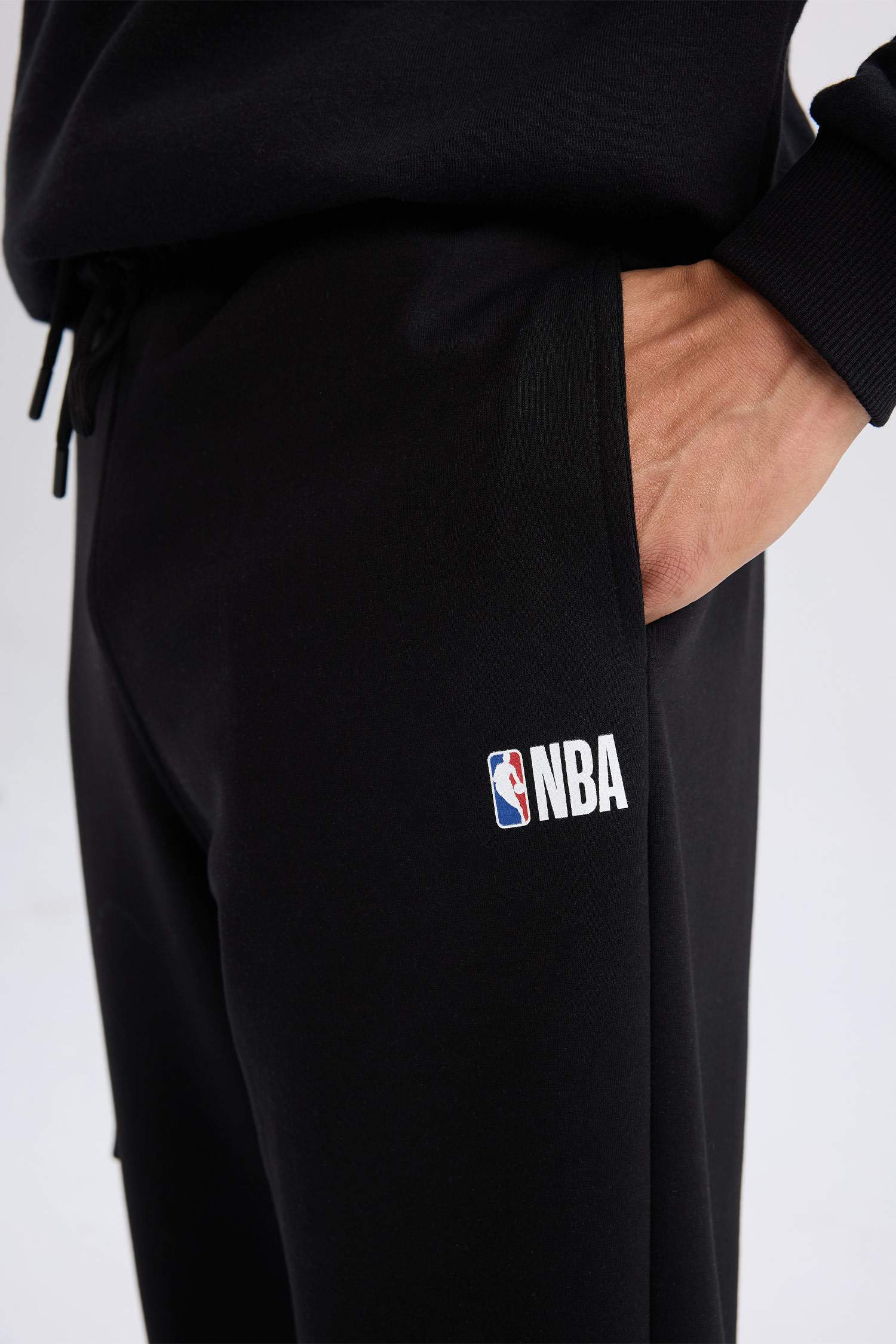 NBA Brooklyn Nets Jogger Eşofman Altı Standart Fit Cepli Skuba Dalgıç Kumaş Beli Bağcıklı Lastikli Paça