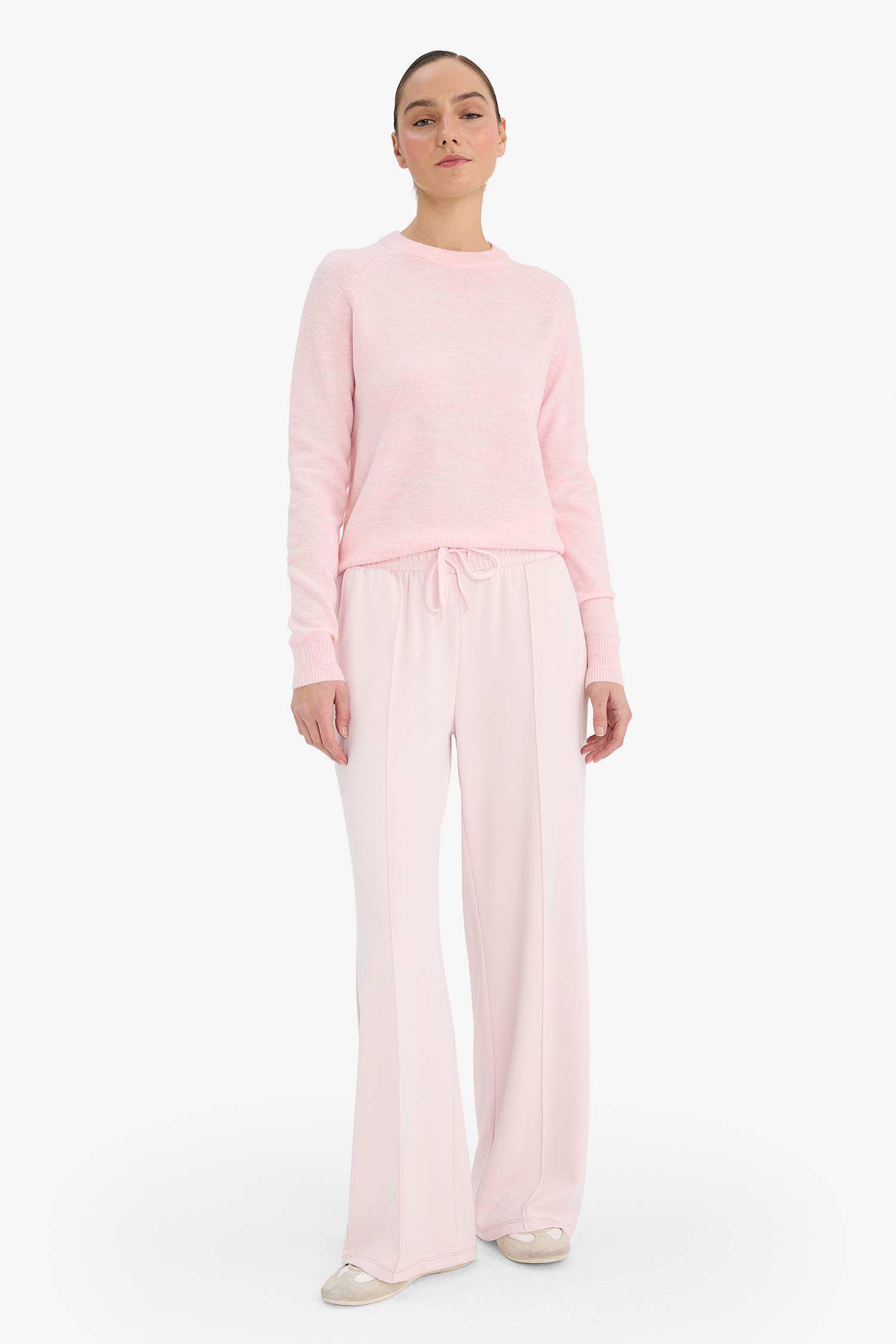 Свитер Regular Fit с круглым вырезом