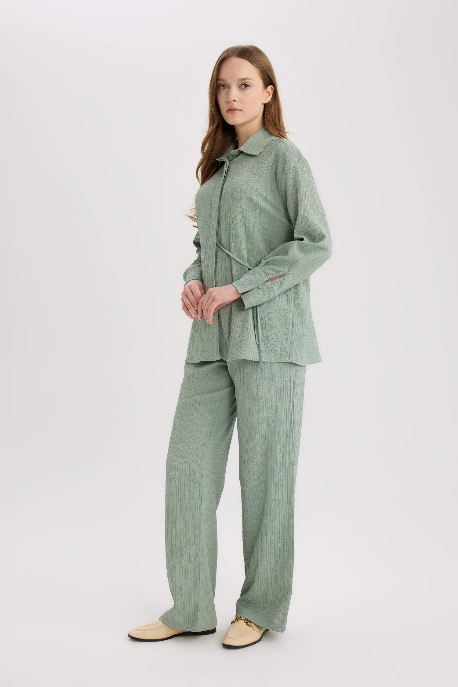 Straight Fit Cep Detaylı Standart Paça Krinkıl Kumaş Pantolon