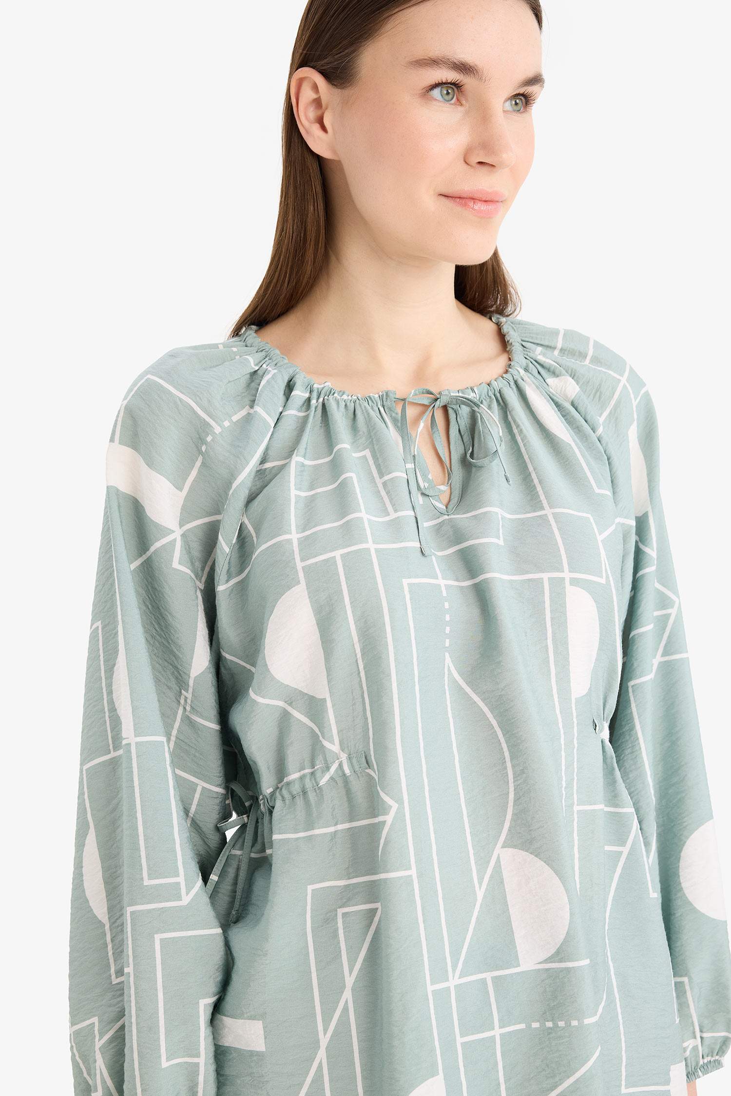 بلوزة ردن طويل قصة عادية