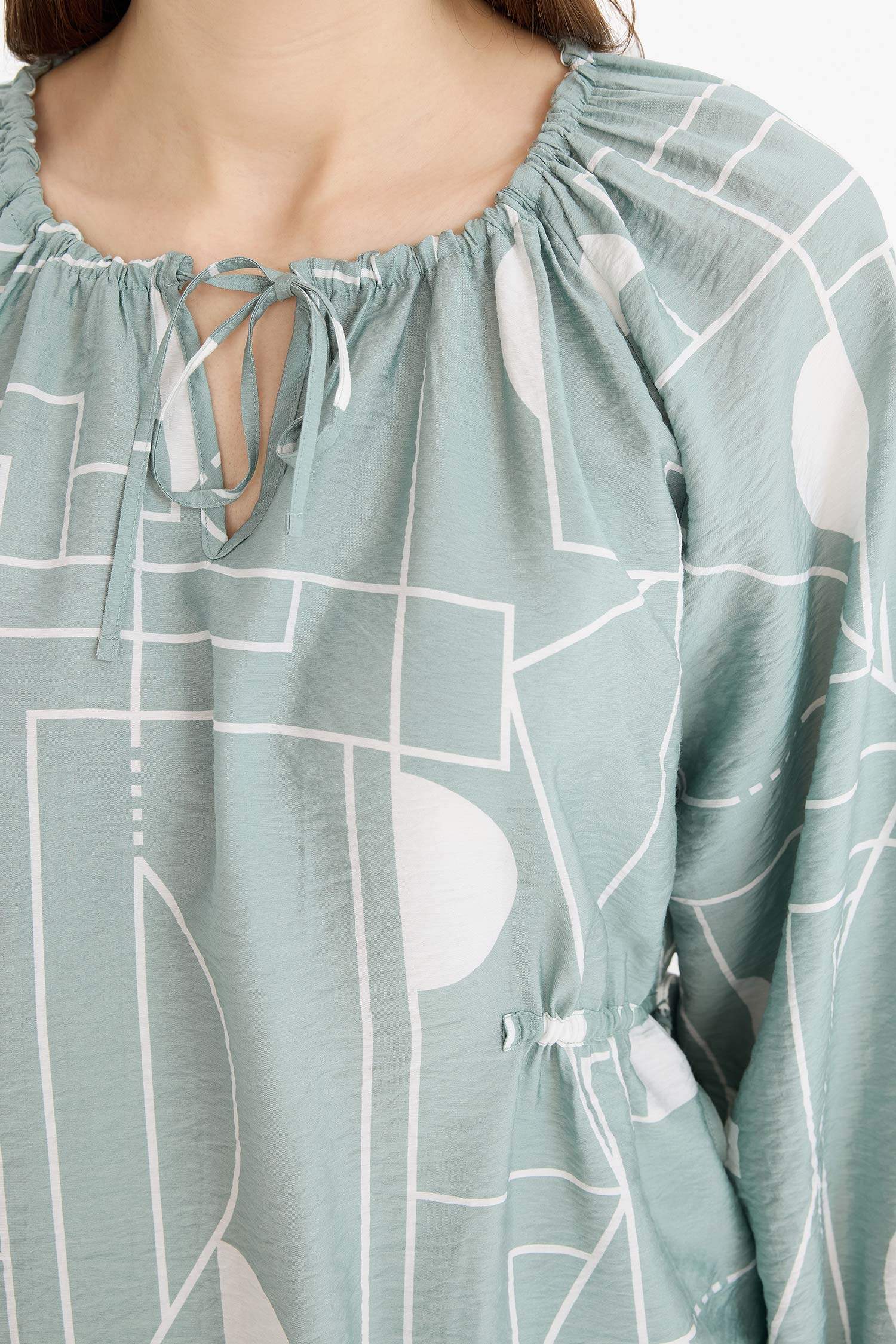 بلوزة ردن طويل قصة عادية