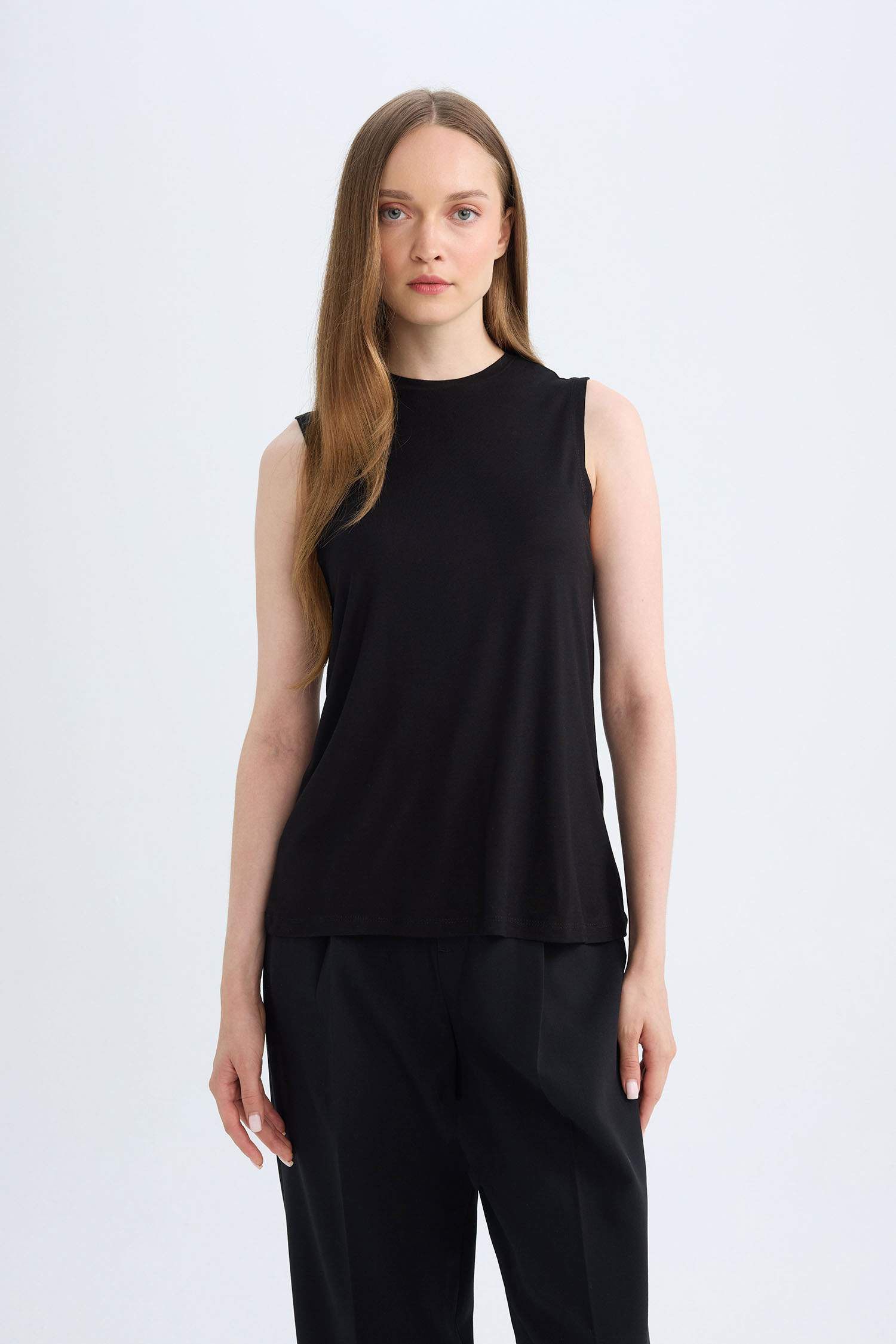 تونيك تيشيرت سامبل قصة مريحة بدون كم