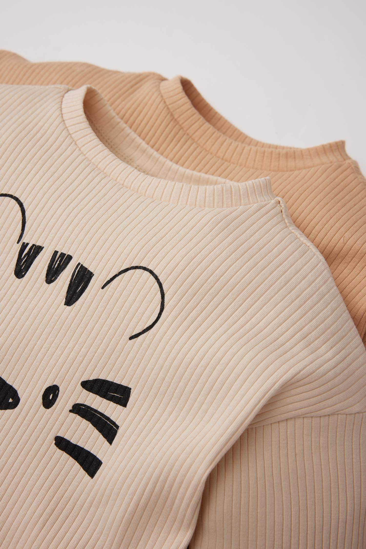 تيشيرت بيبي اولادي حديثي الولادة مضلع - قطعتين