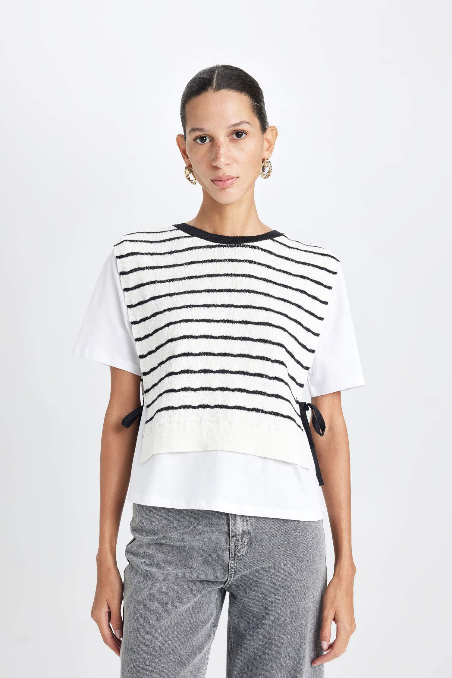 Regular Fit Crew Neck Striped Side Tie Pullover