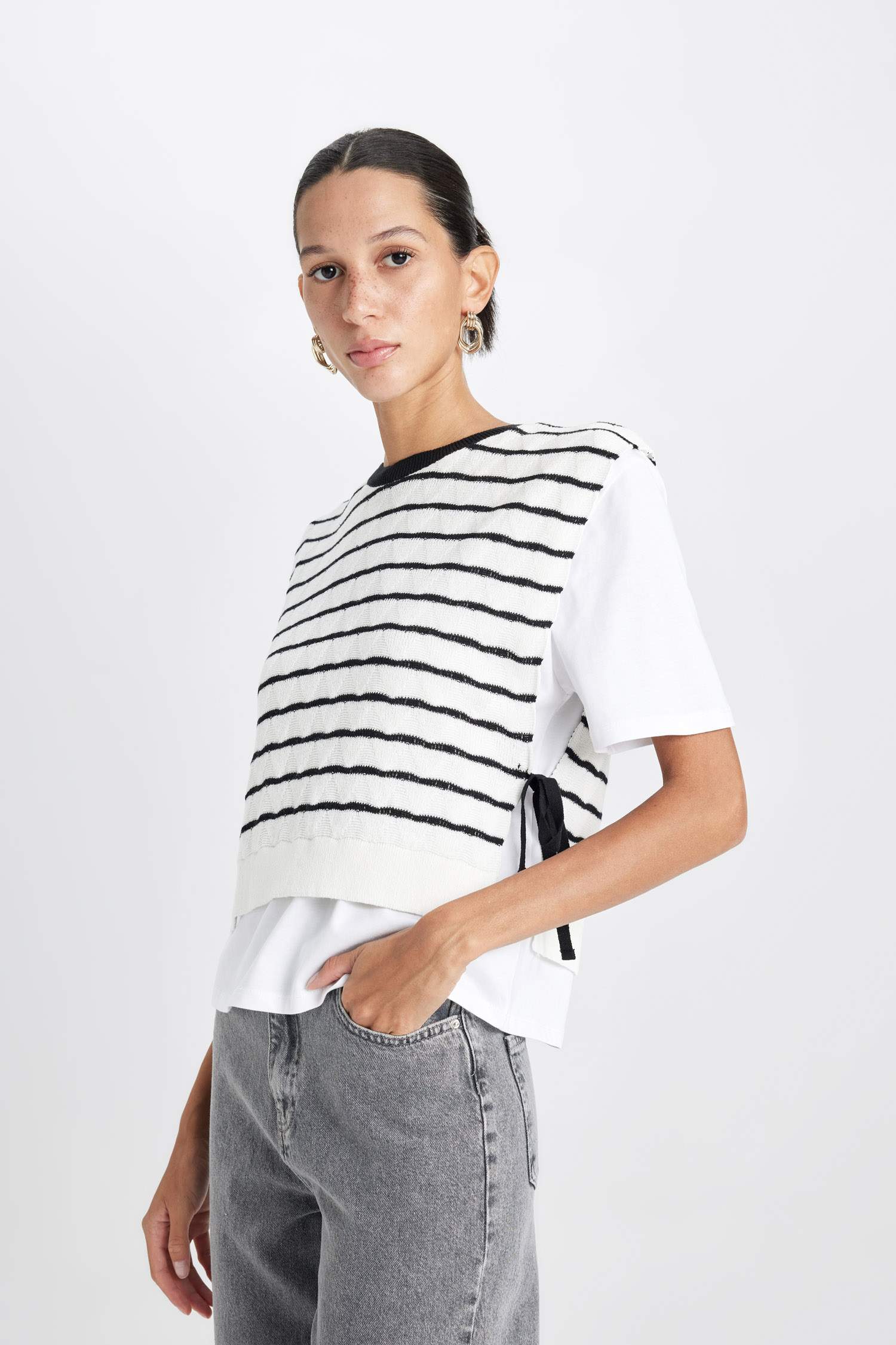 Regular Fit Crew Neck Striped Side Tie Pullover
