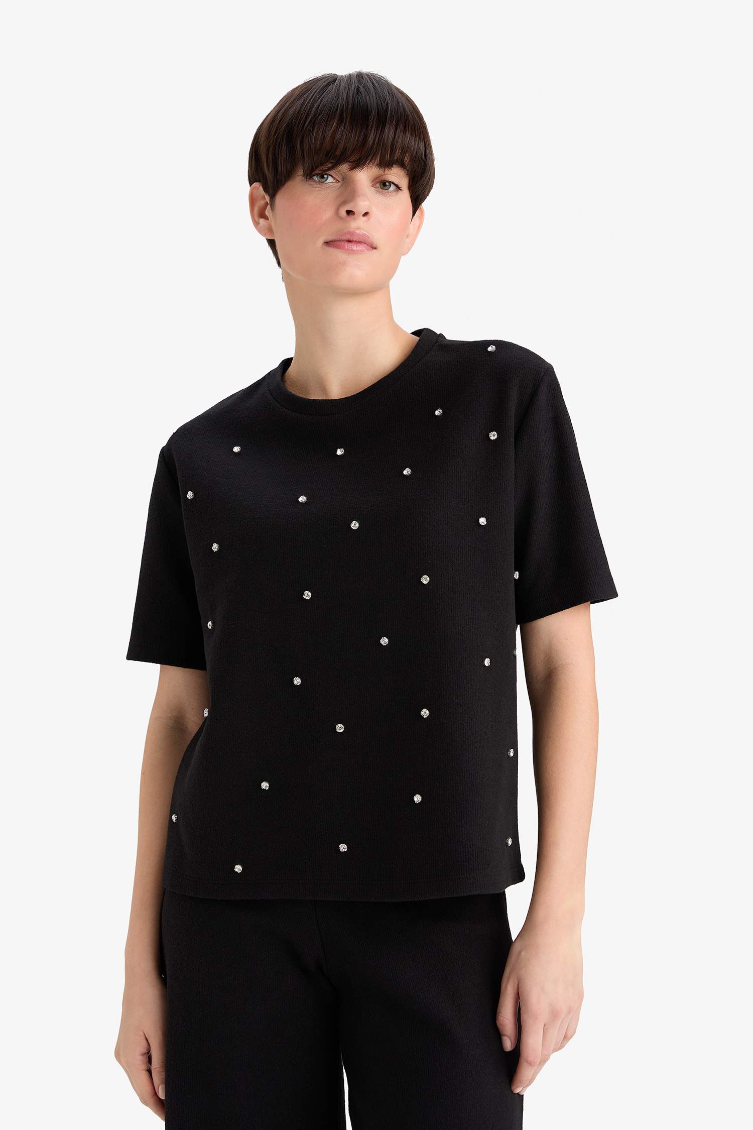 تي شيرت كاجوال نص كم قصة عادية بياقة مستديرة